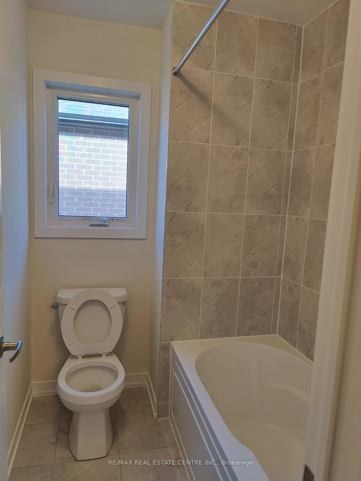 1535 Wellwood Terr