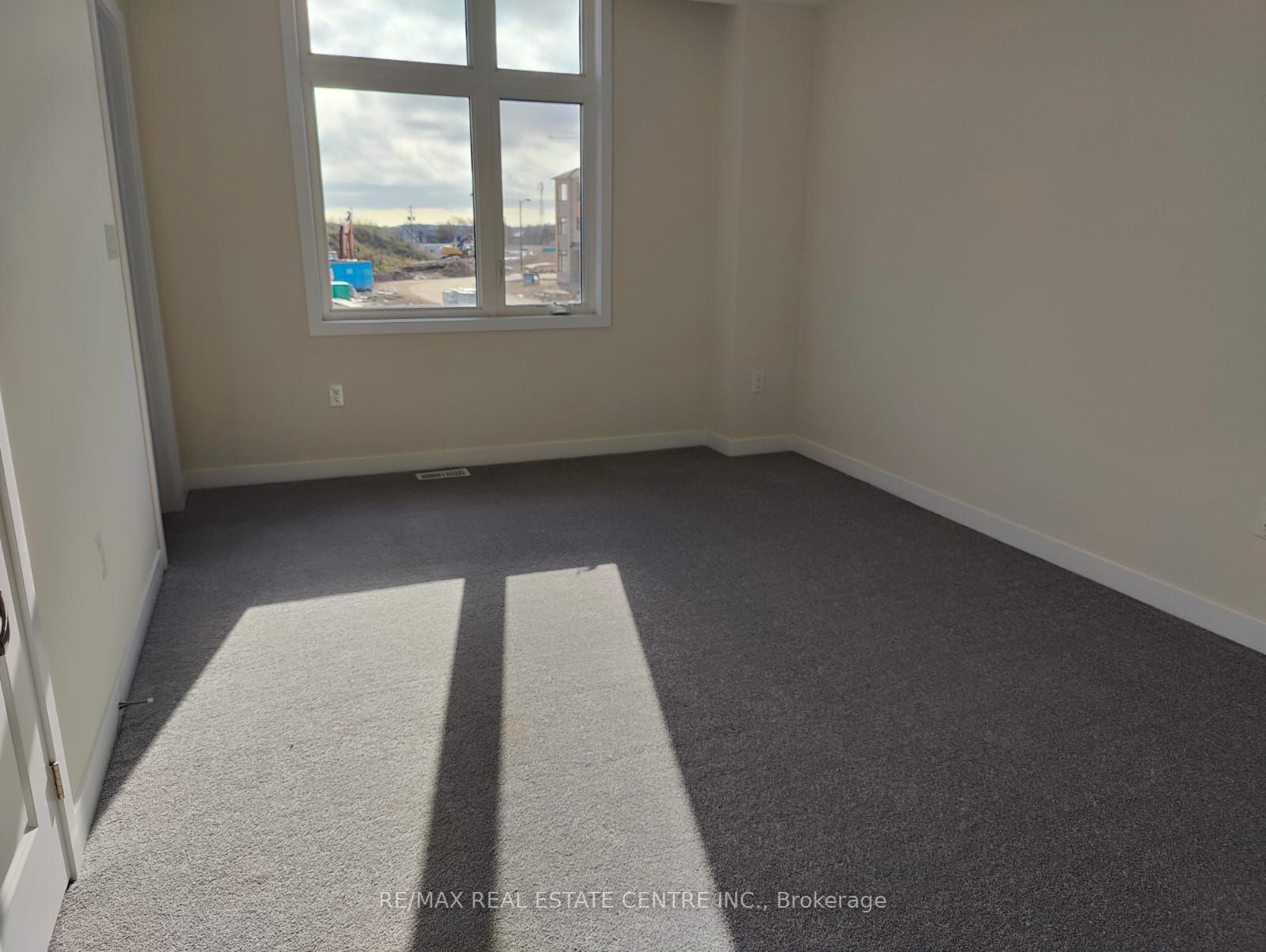 1535 Wellwood Terr