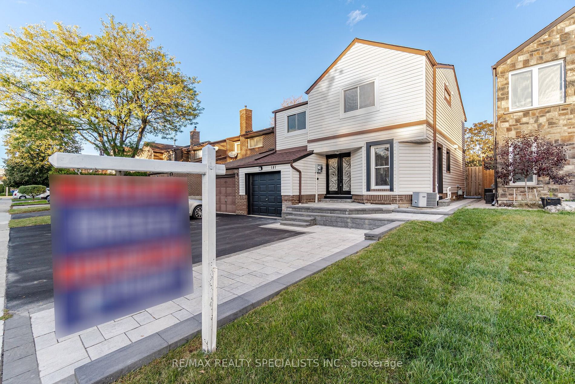 181 Satok Cres
