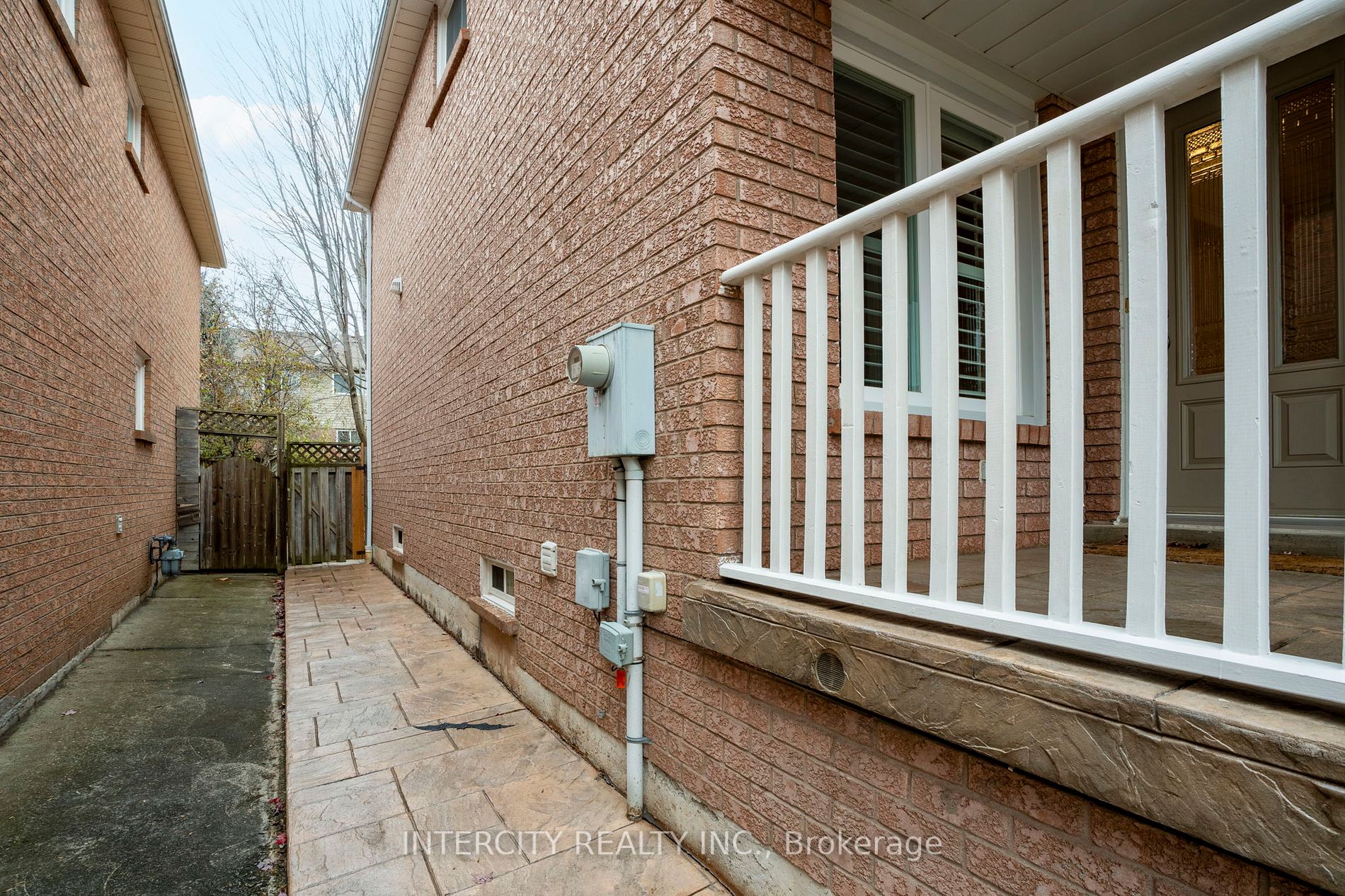 5578 Haddon Hall Rd