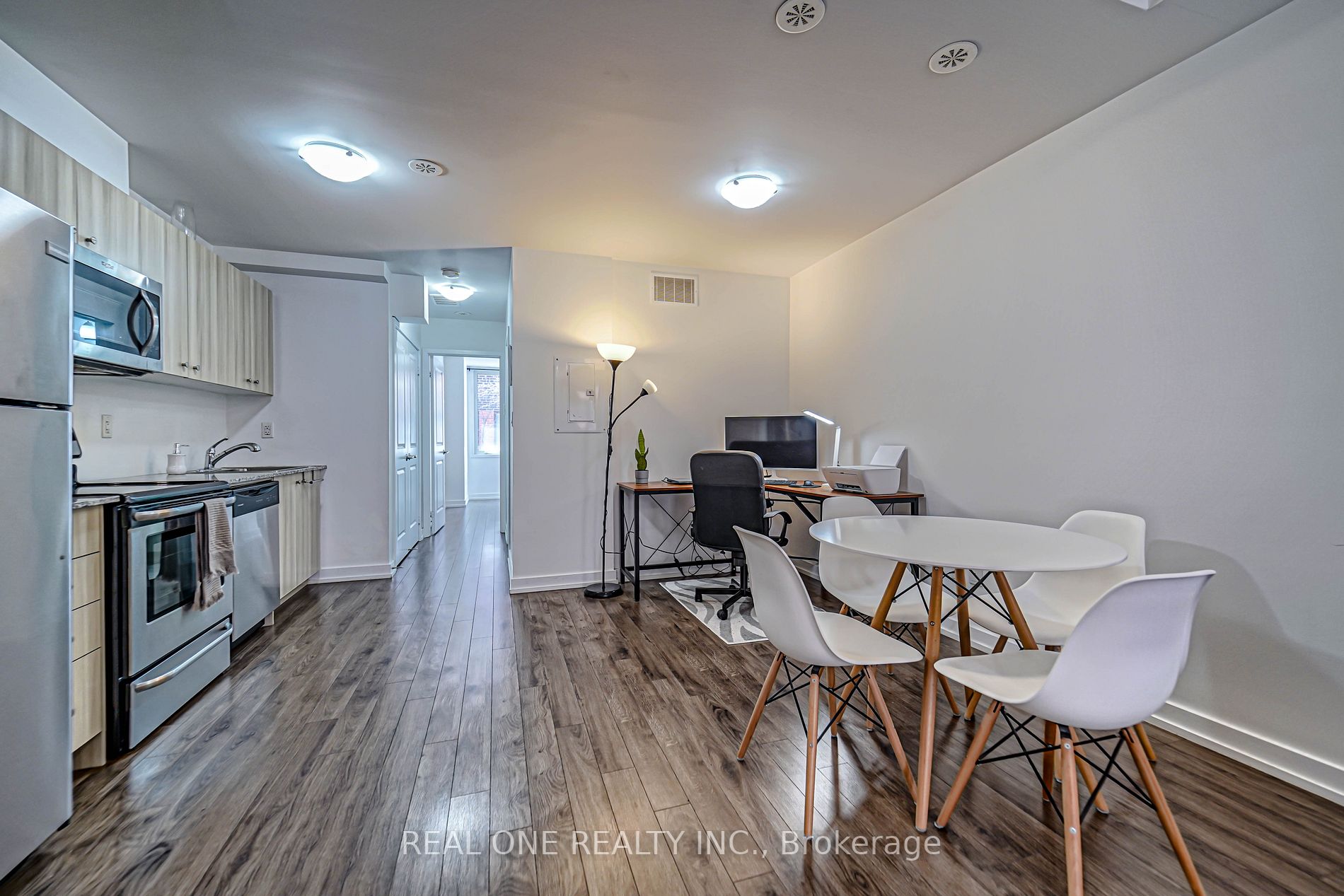 869 Wilson Ave, #44