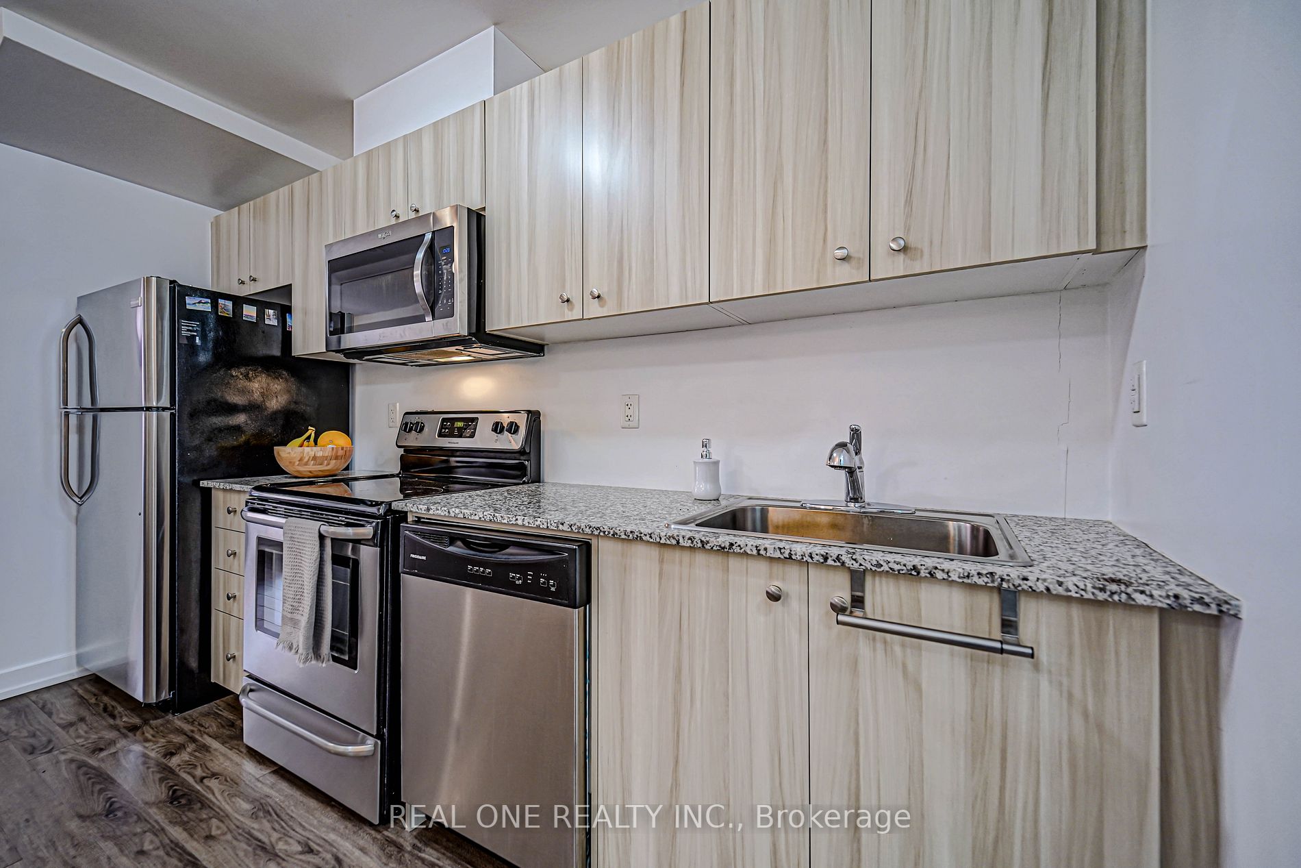 869 Wilson Ave, #44