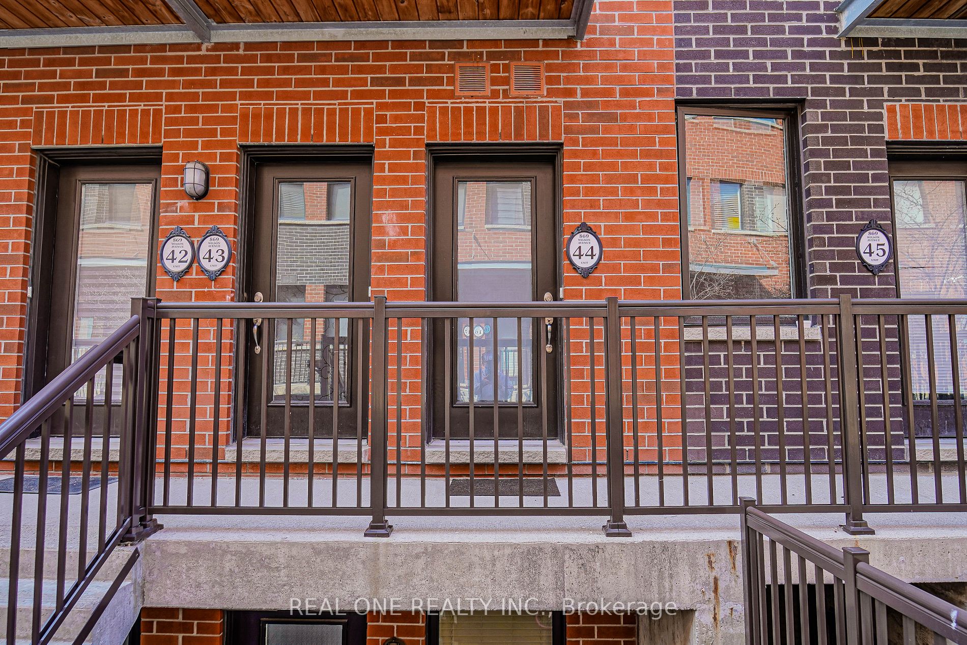 869 Wilson Ave, #44