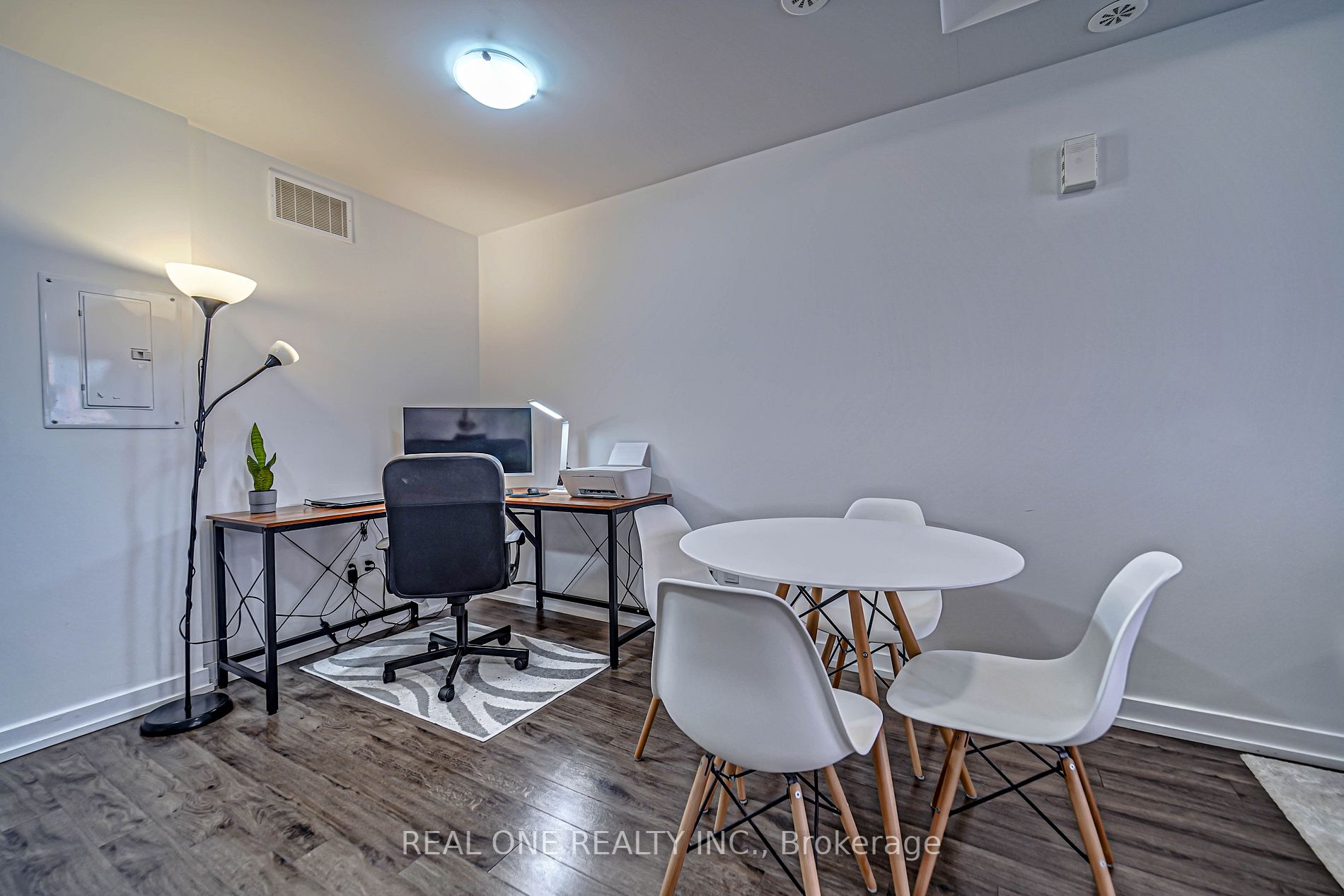 869 Wilson Ave, #44