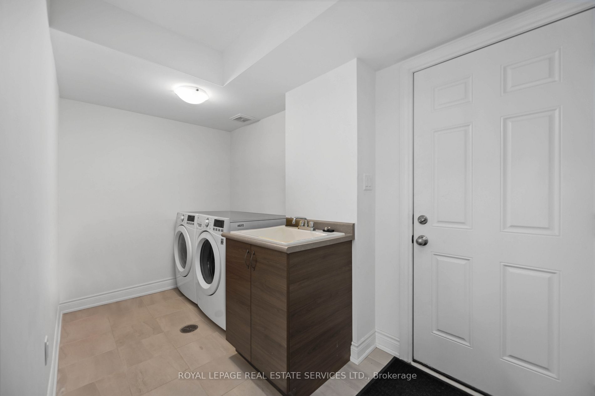 20 Brushwood Dr