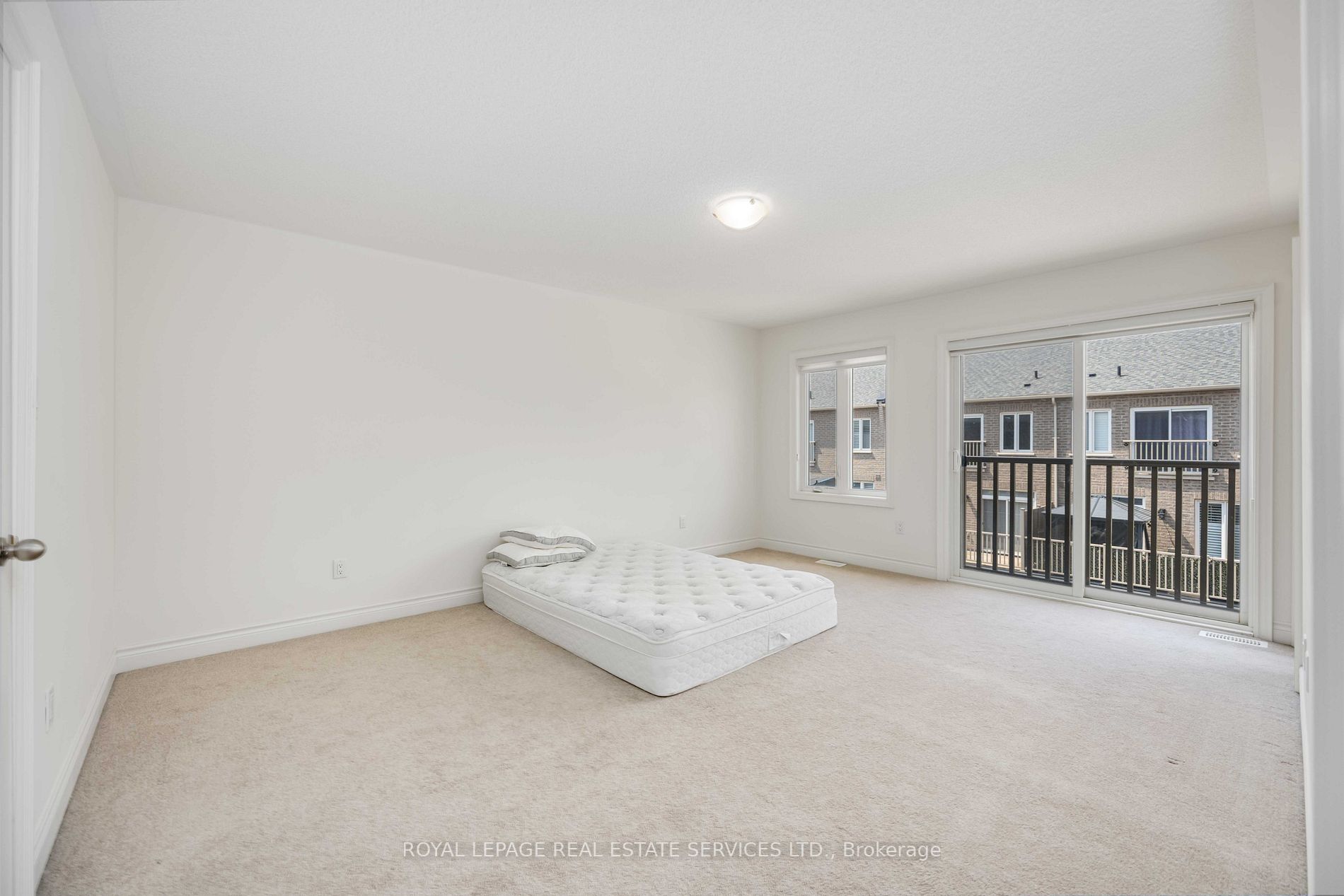 20 Brushwood Dr