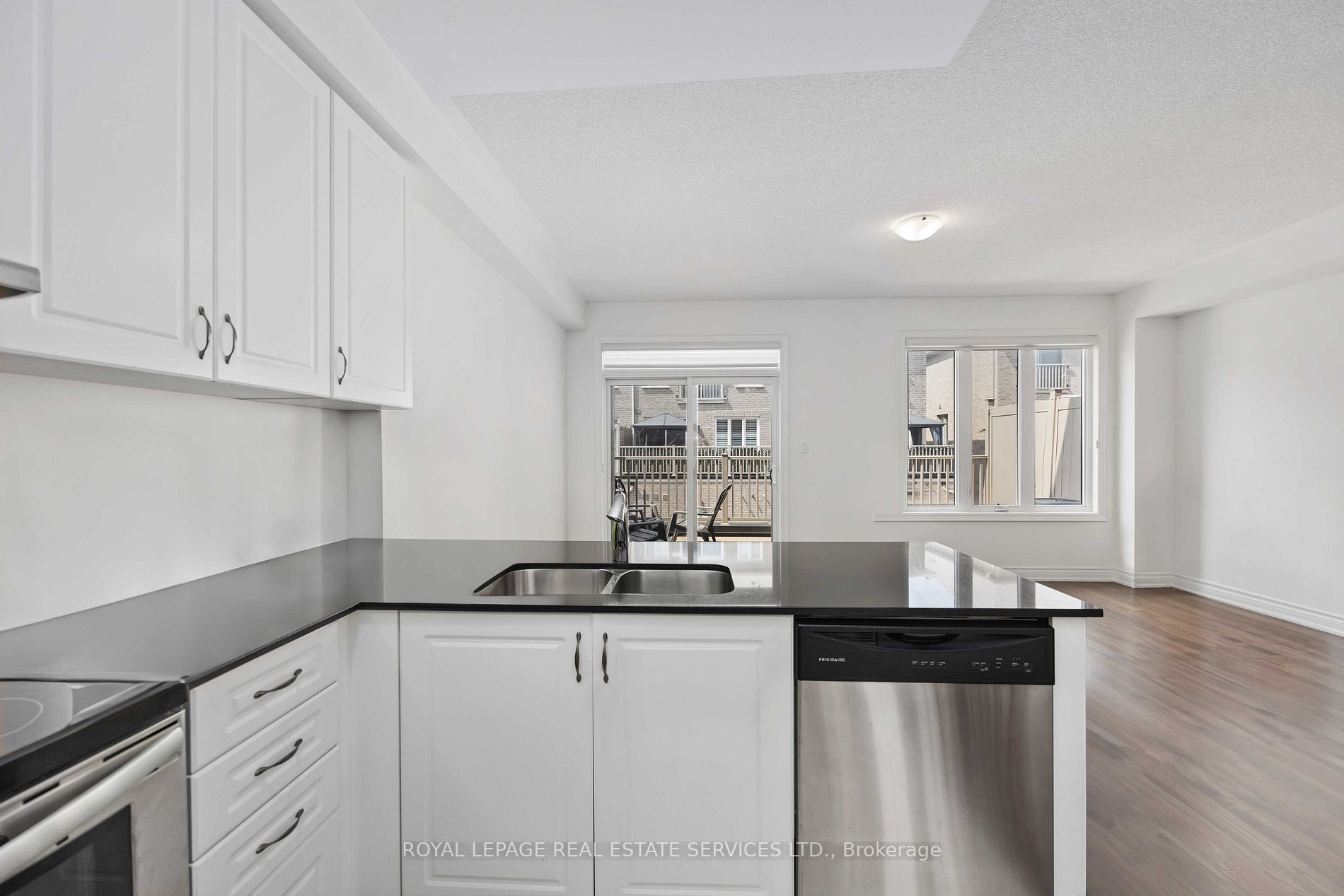 20 Brushwood Dr