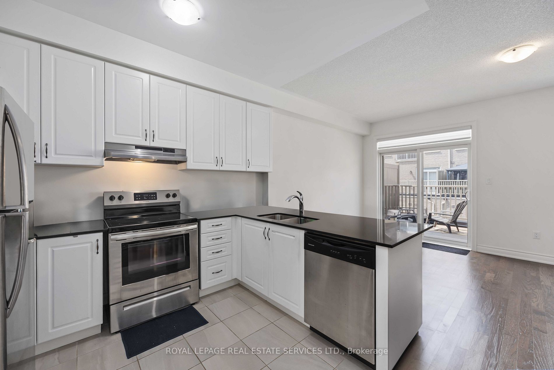 20 Brushwood Dr