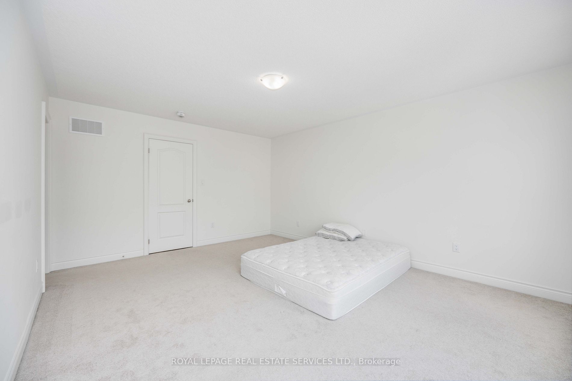 20 Brushwood Dr