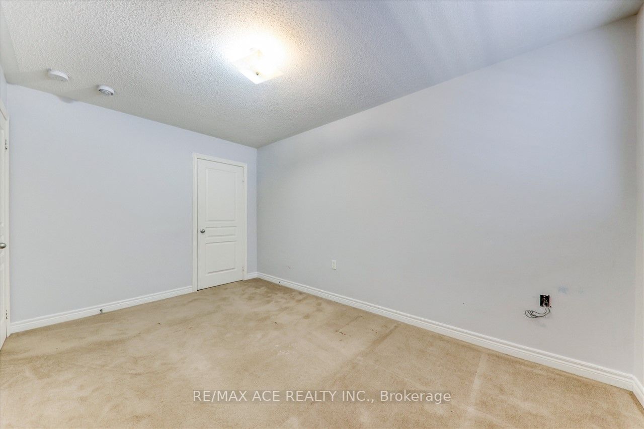 39 Deer Ridge Tr