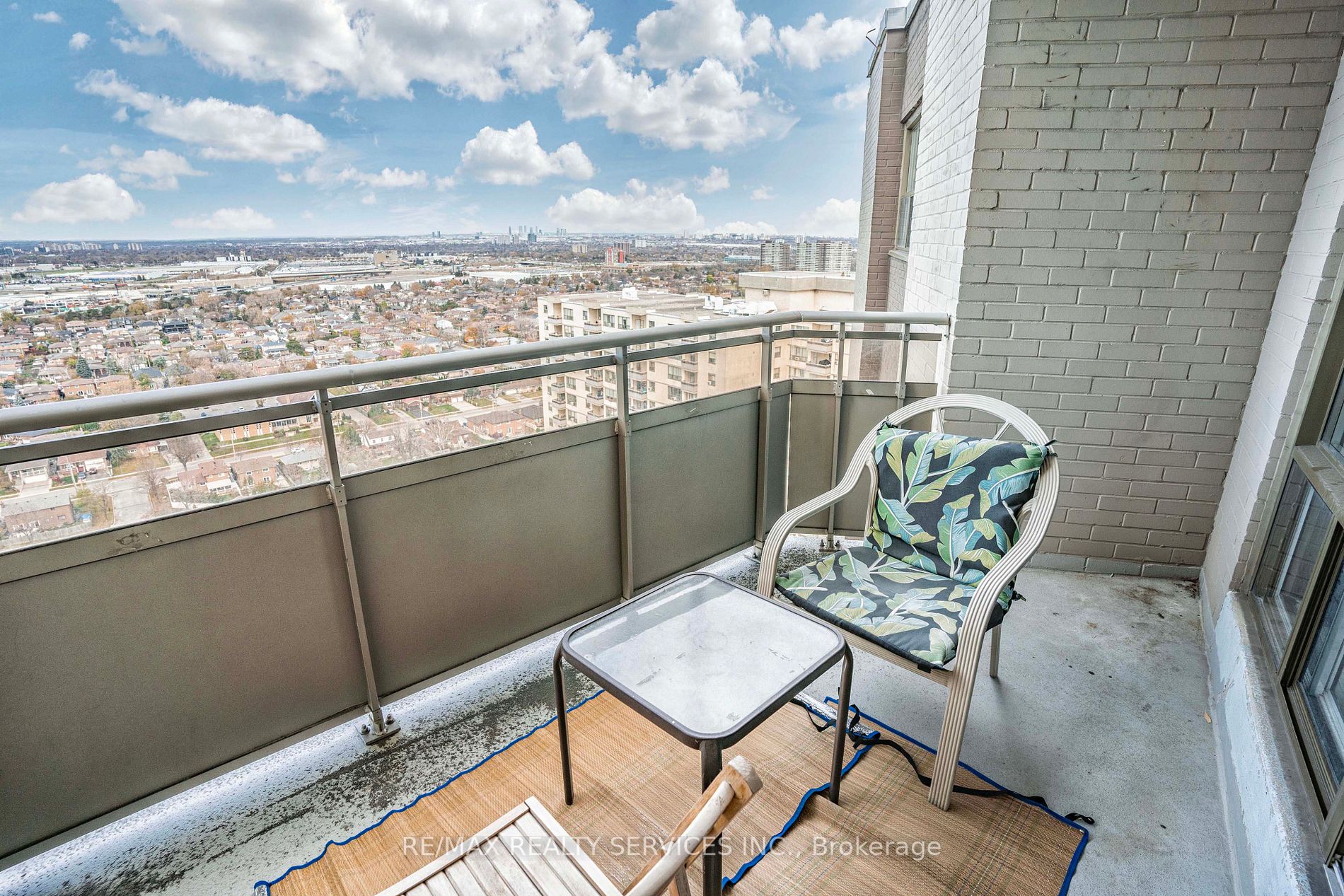 380 Dixon Rd, #2703