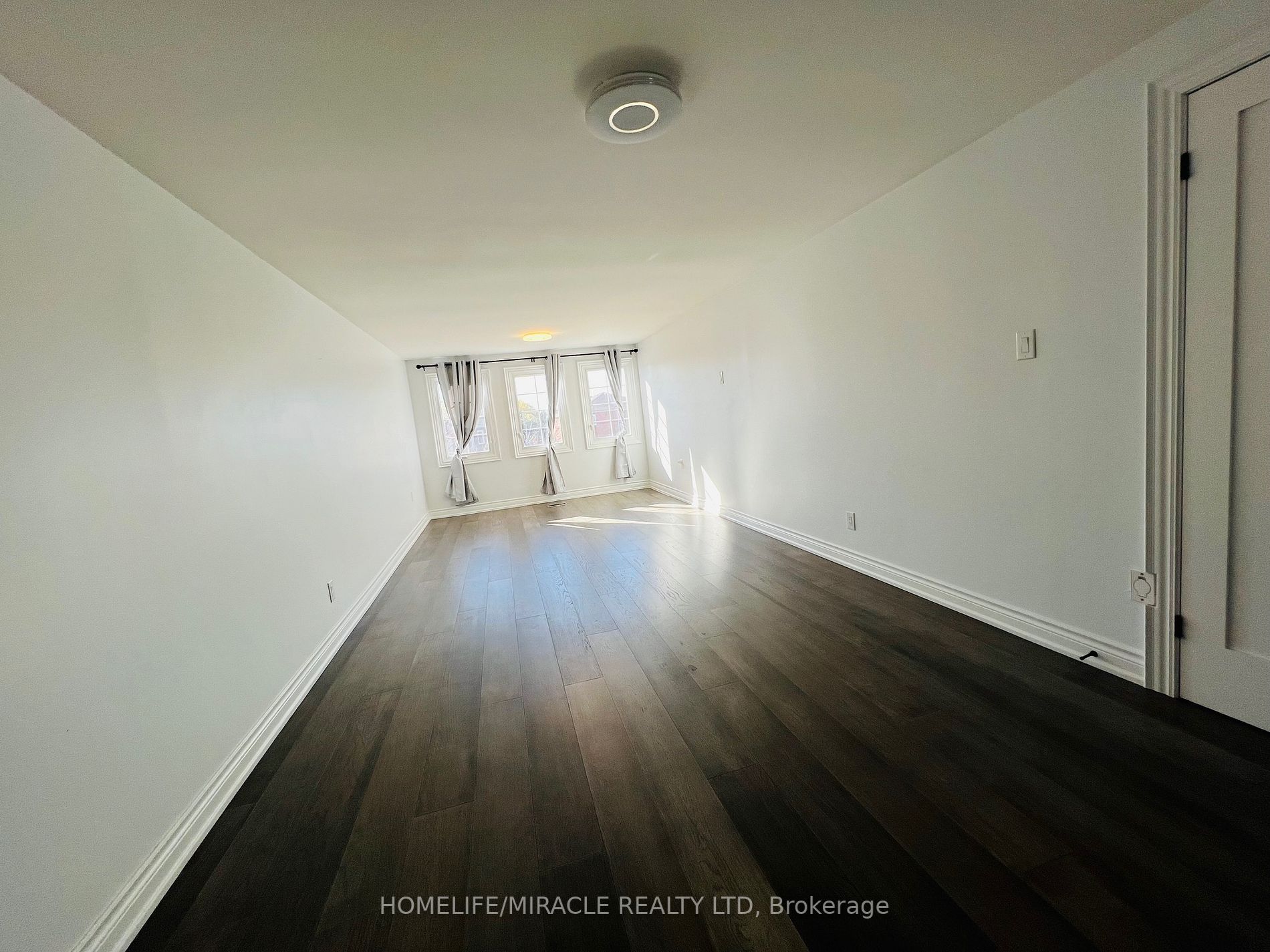 5151 Nishga Crt W