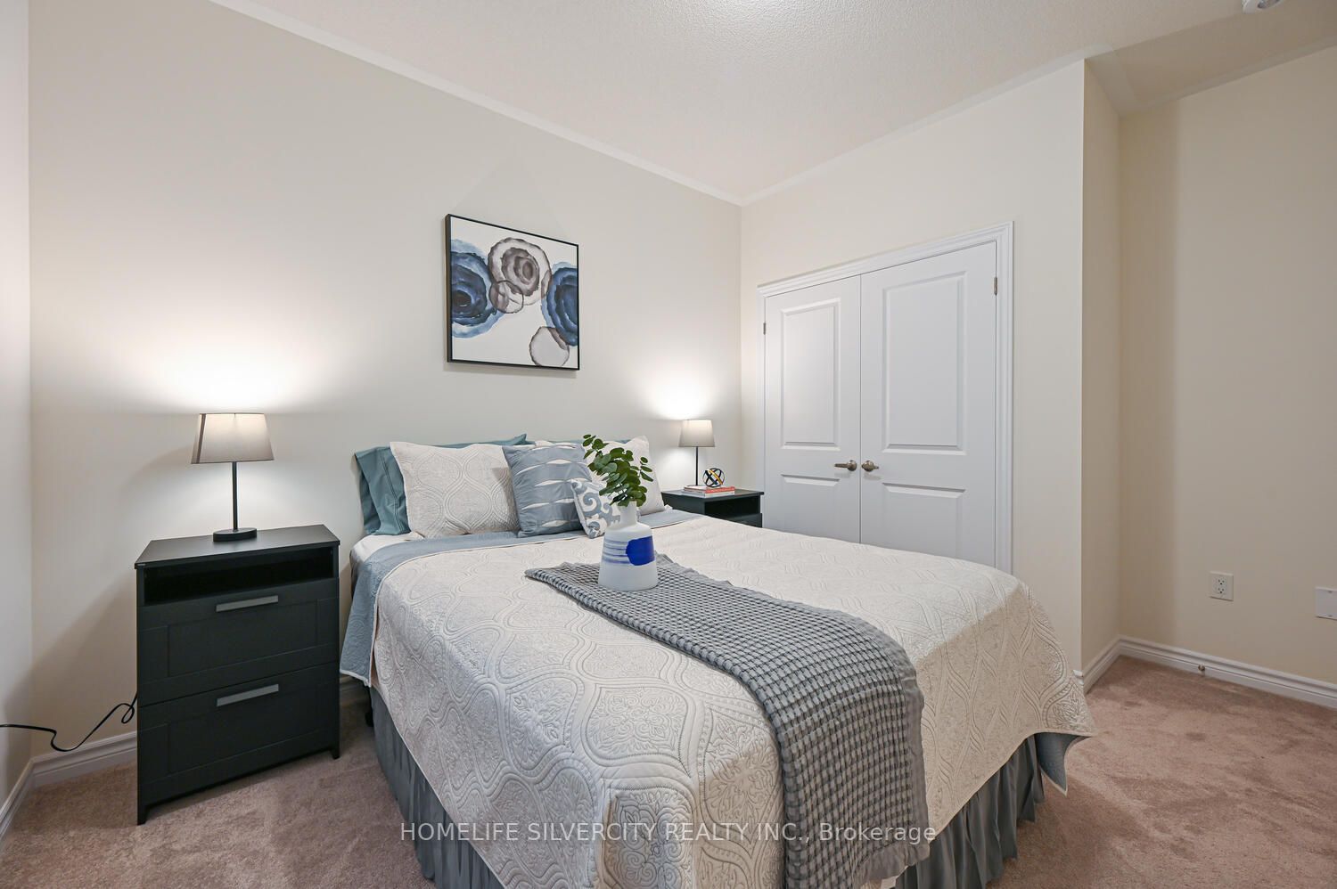 13 Del Grappa St