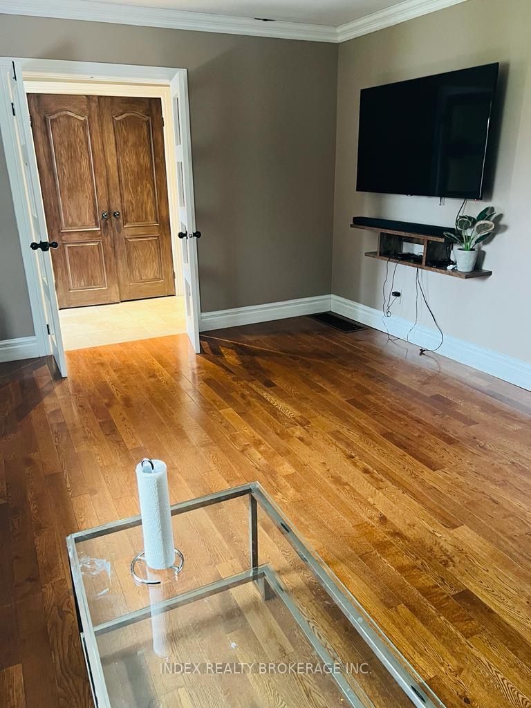 13392 Mississauga Rd