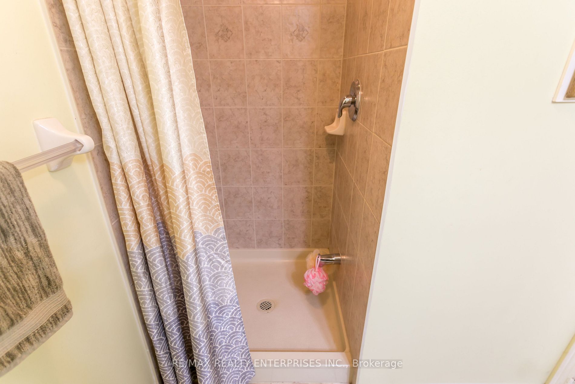 3250 Bentley Dr, #13
