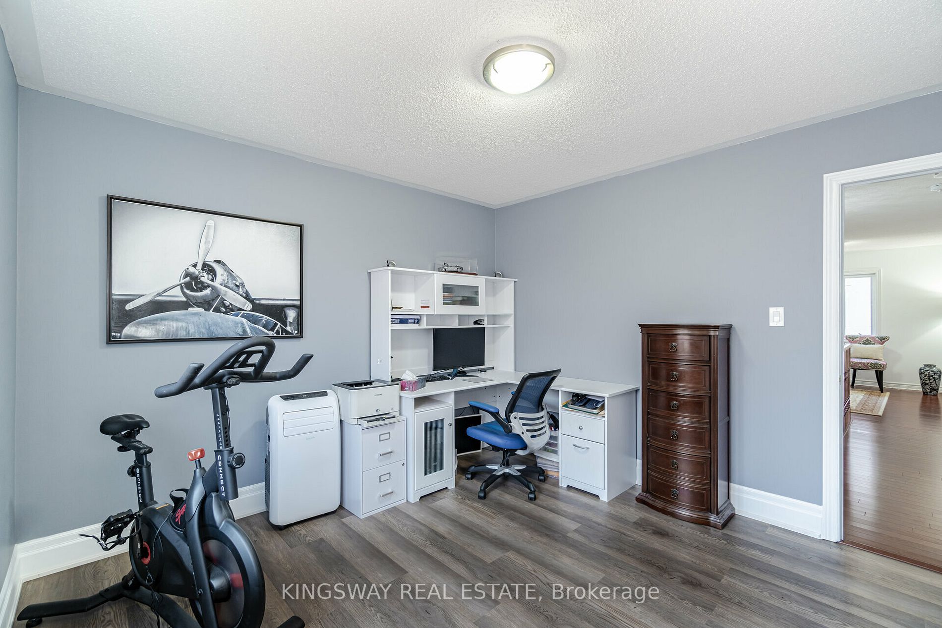 63 Executive Crt