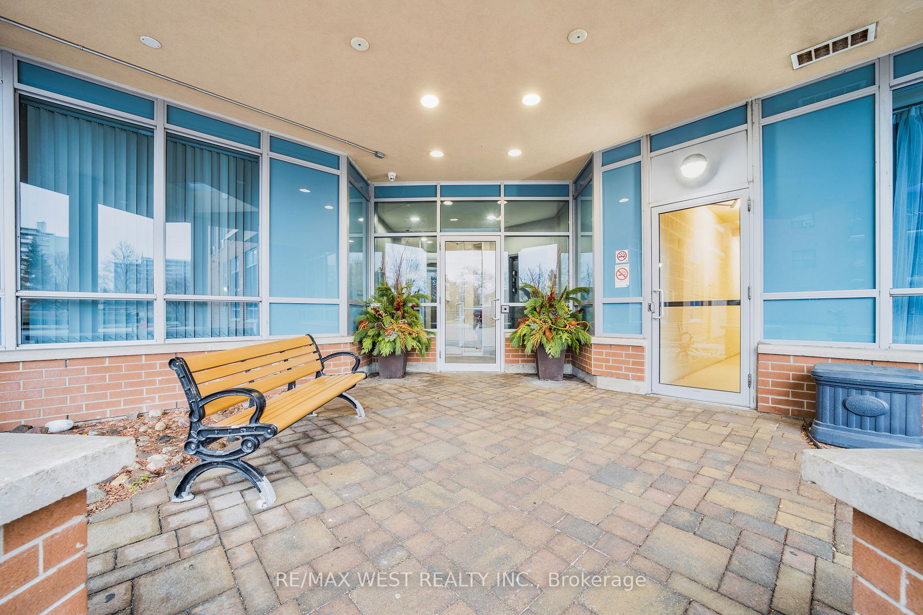 2772 Keele St, #804
