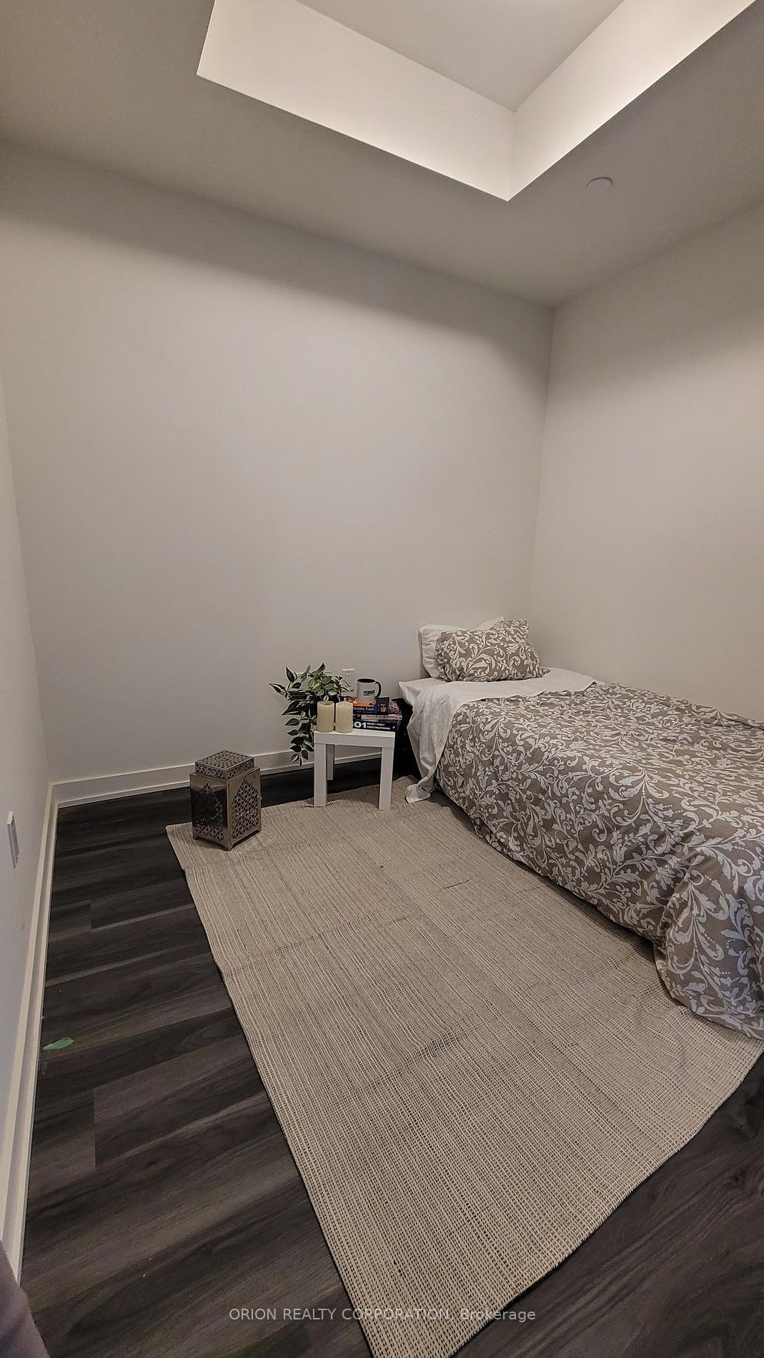 859 The Queensway, #425