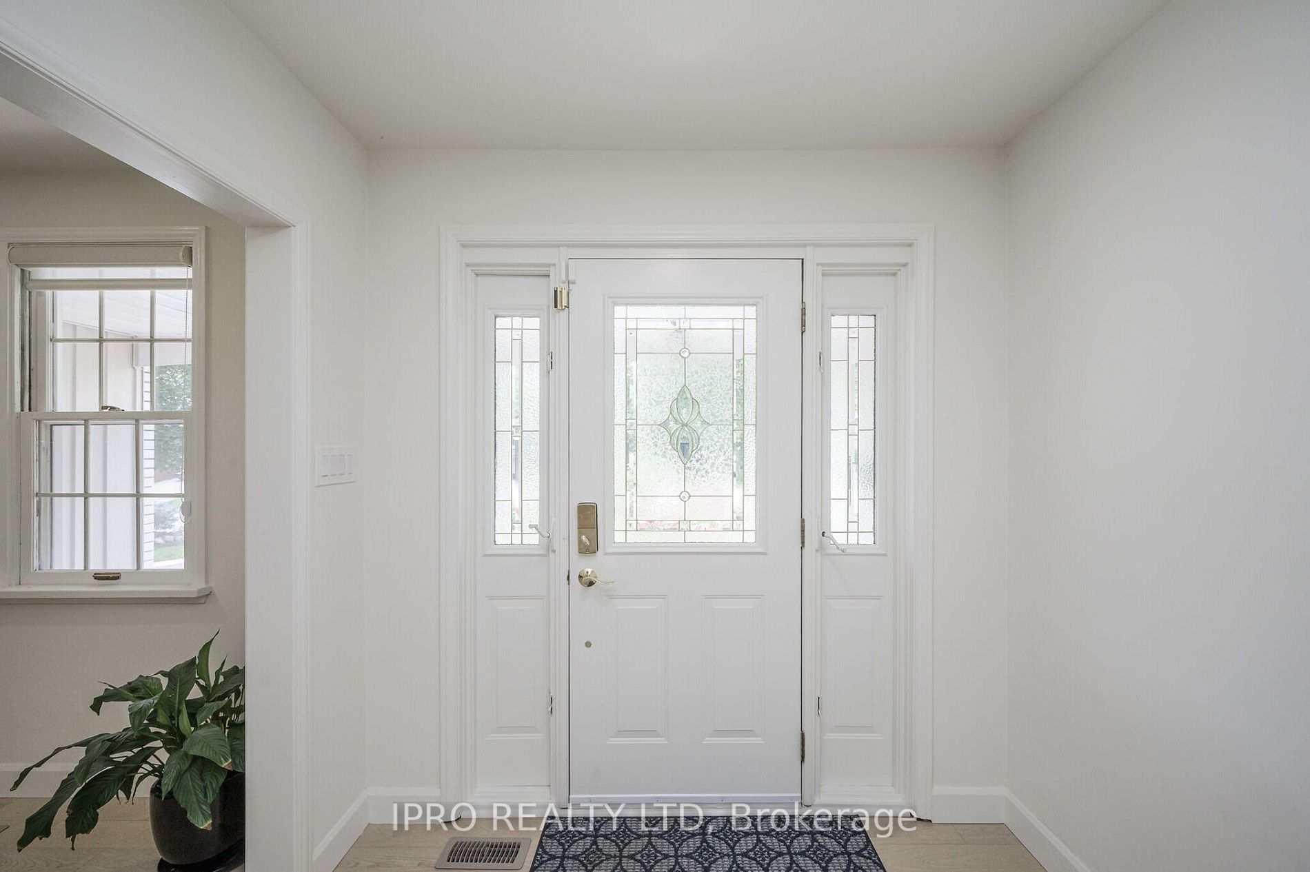 253 Appleby Line