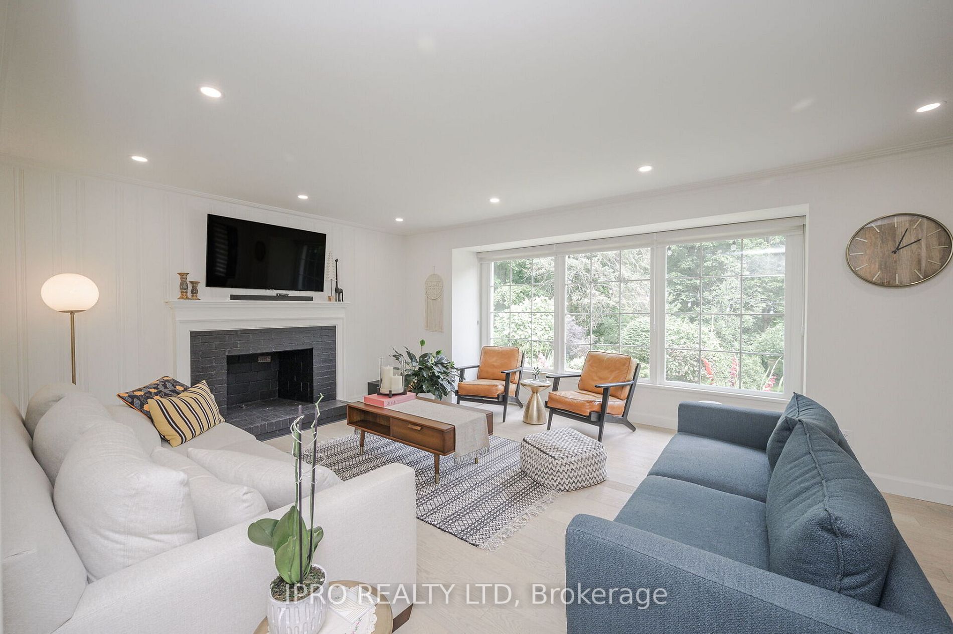 253 Appleby Line