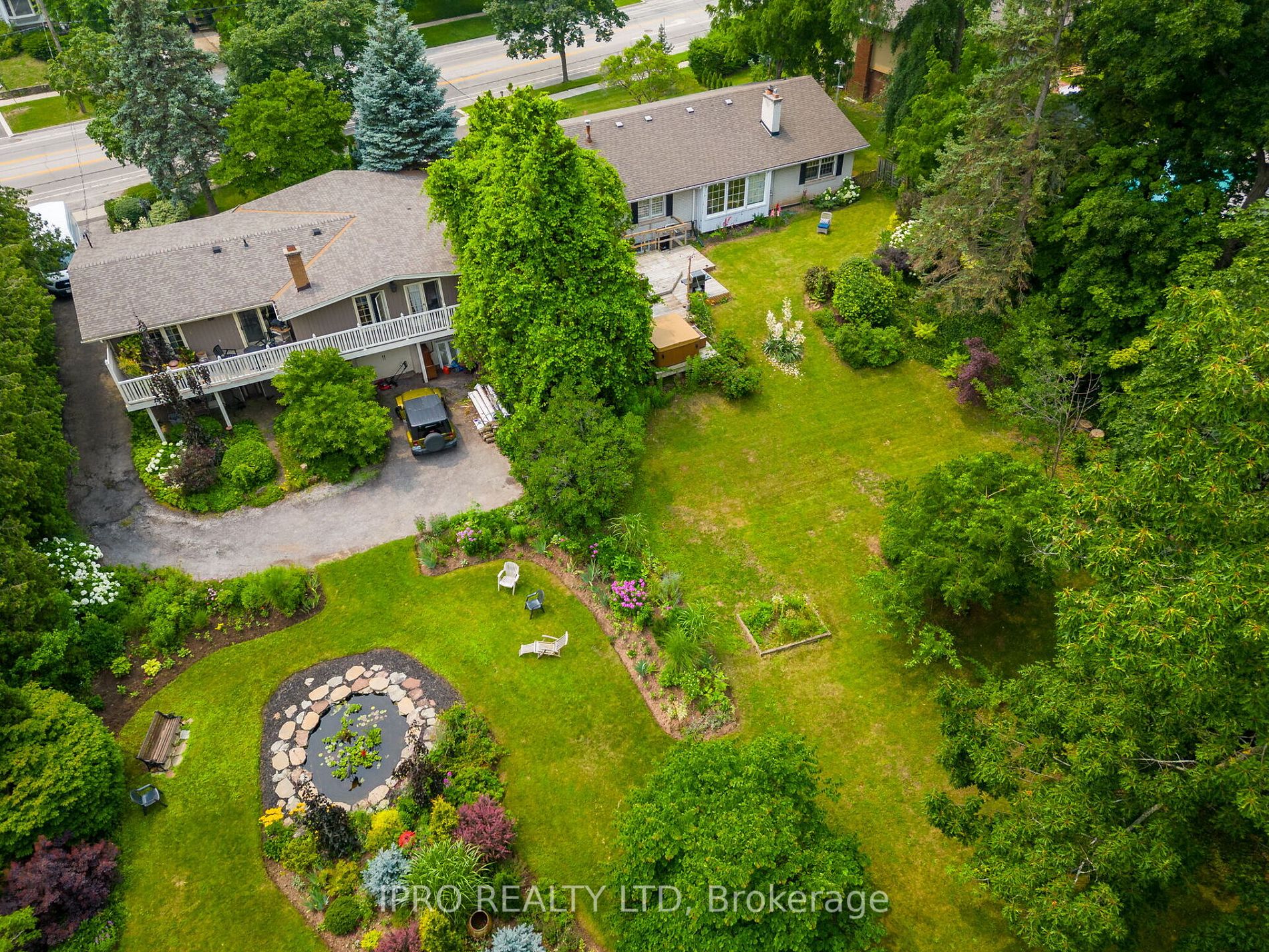 253 Appleby Line
