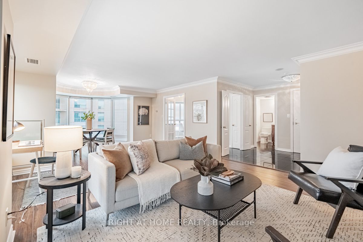 2111 Lake Shore Blvd W, #1102