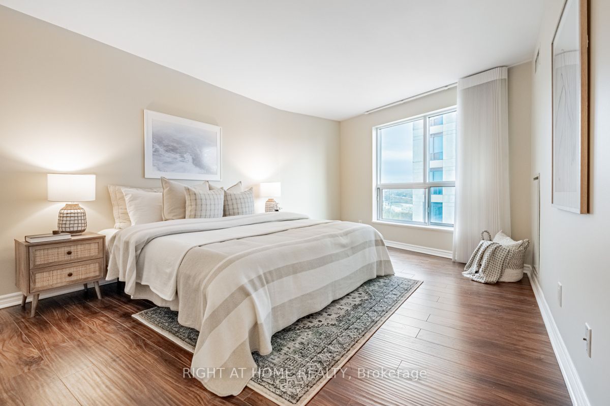 2111 Lake Shore Blvd W, #1102
