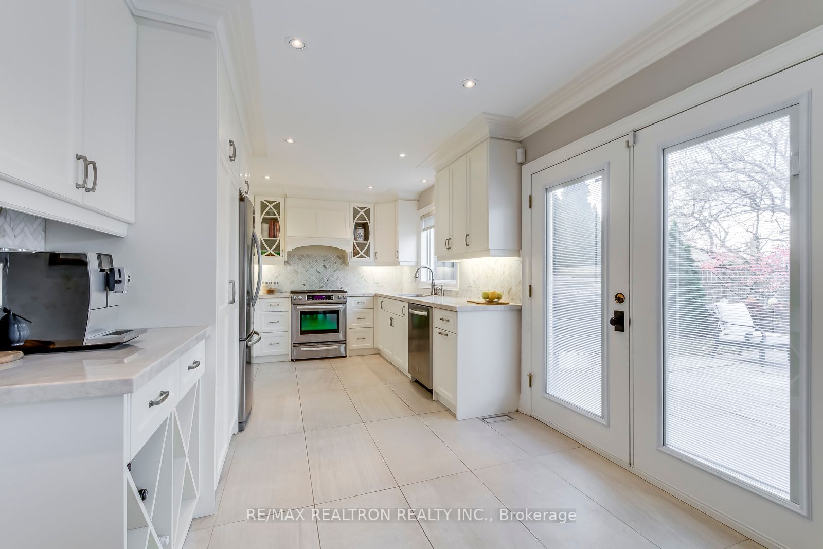7 Kenning Pl