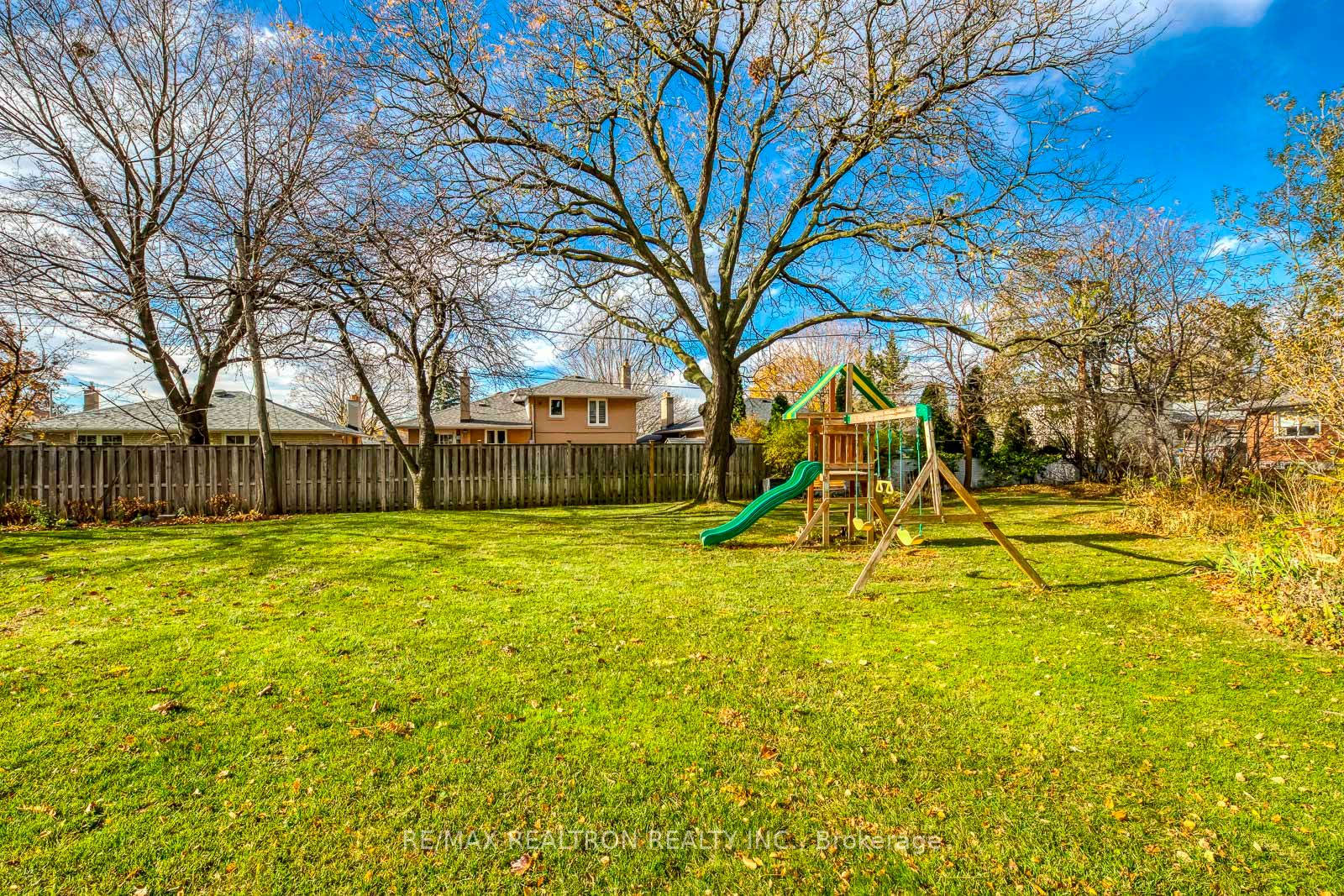 7 Kenning Pl