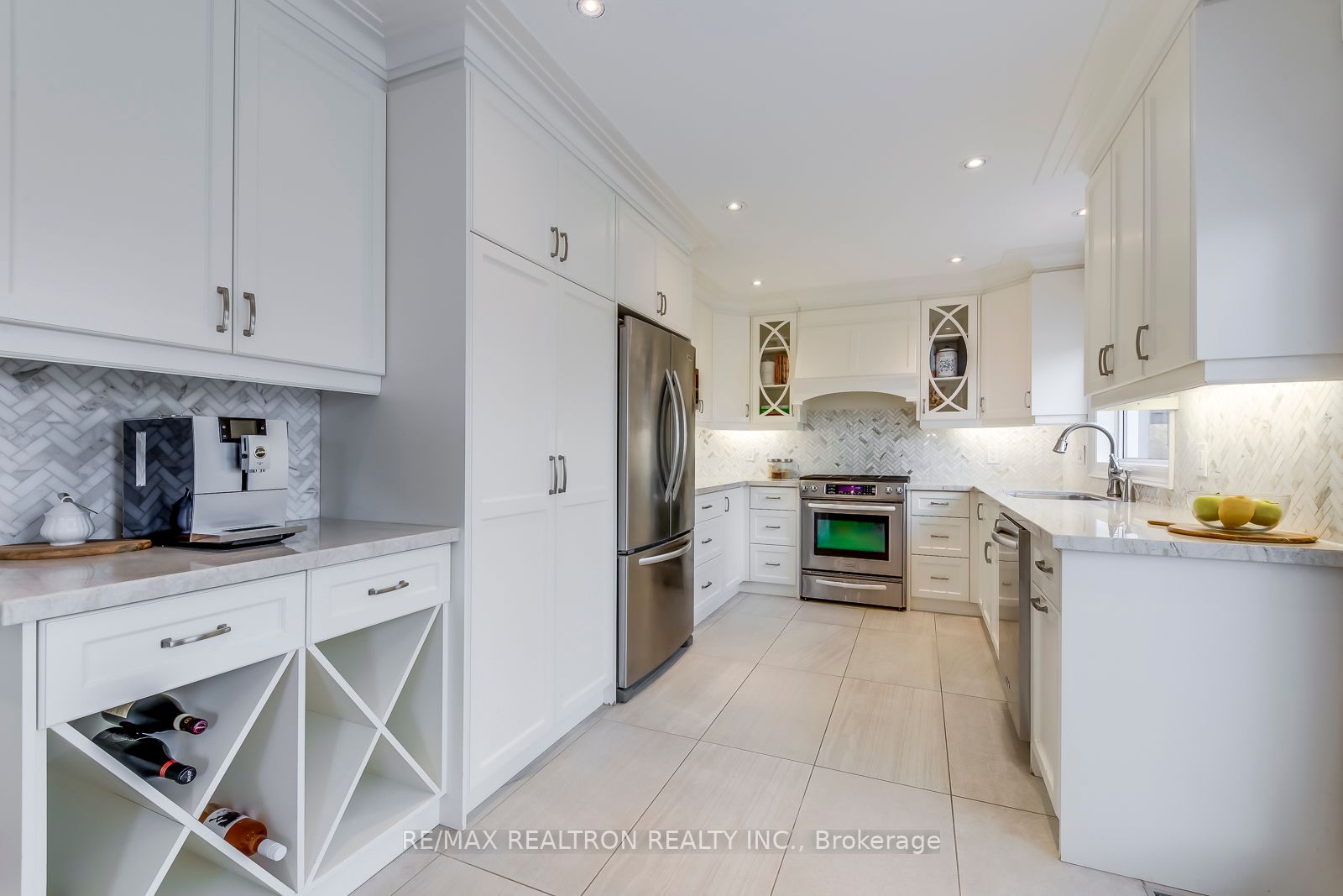 7 Kenning Pl
