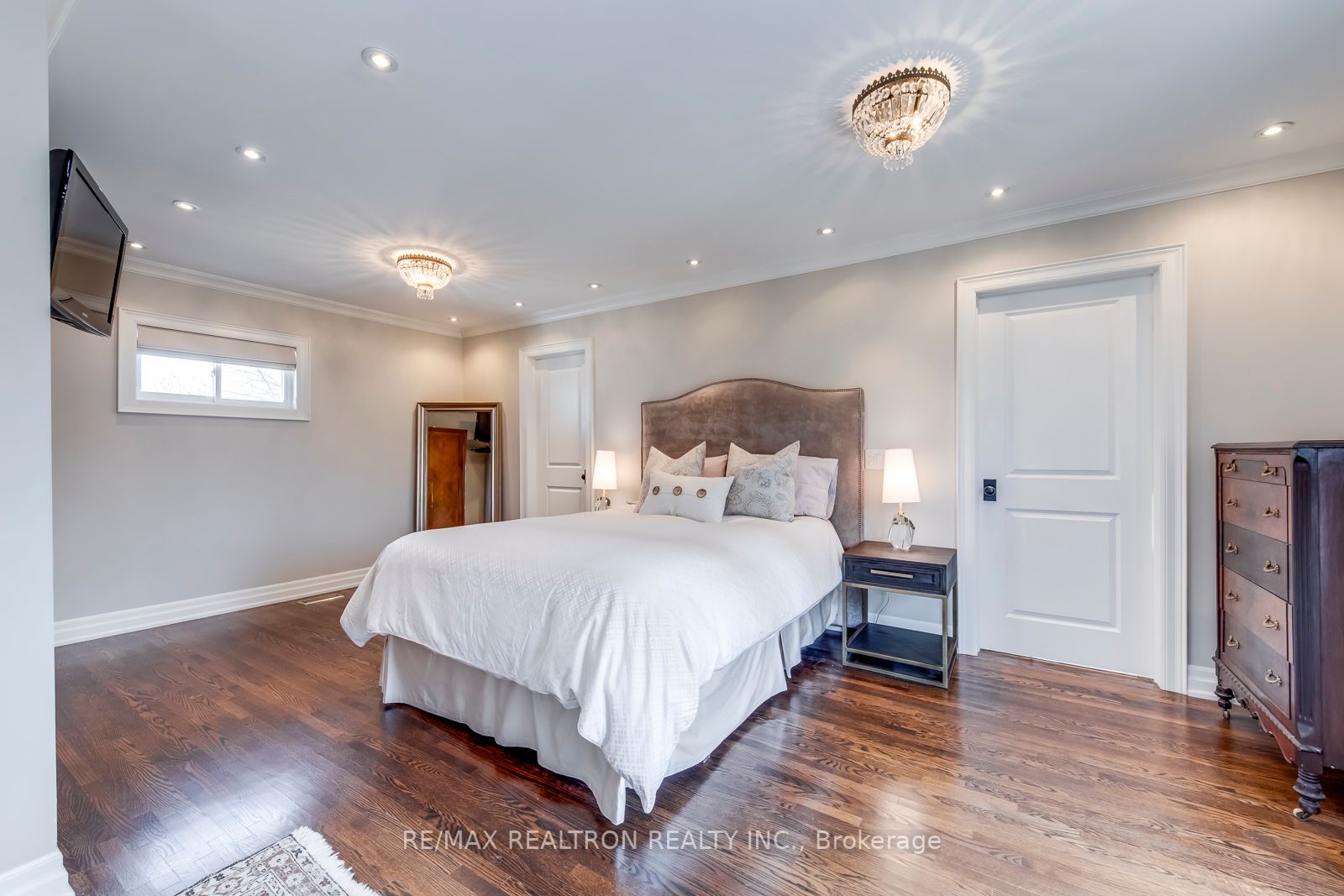 7 Kenning Pl