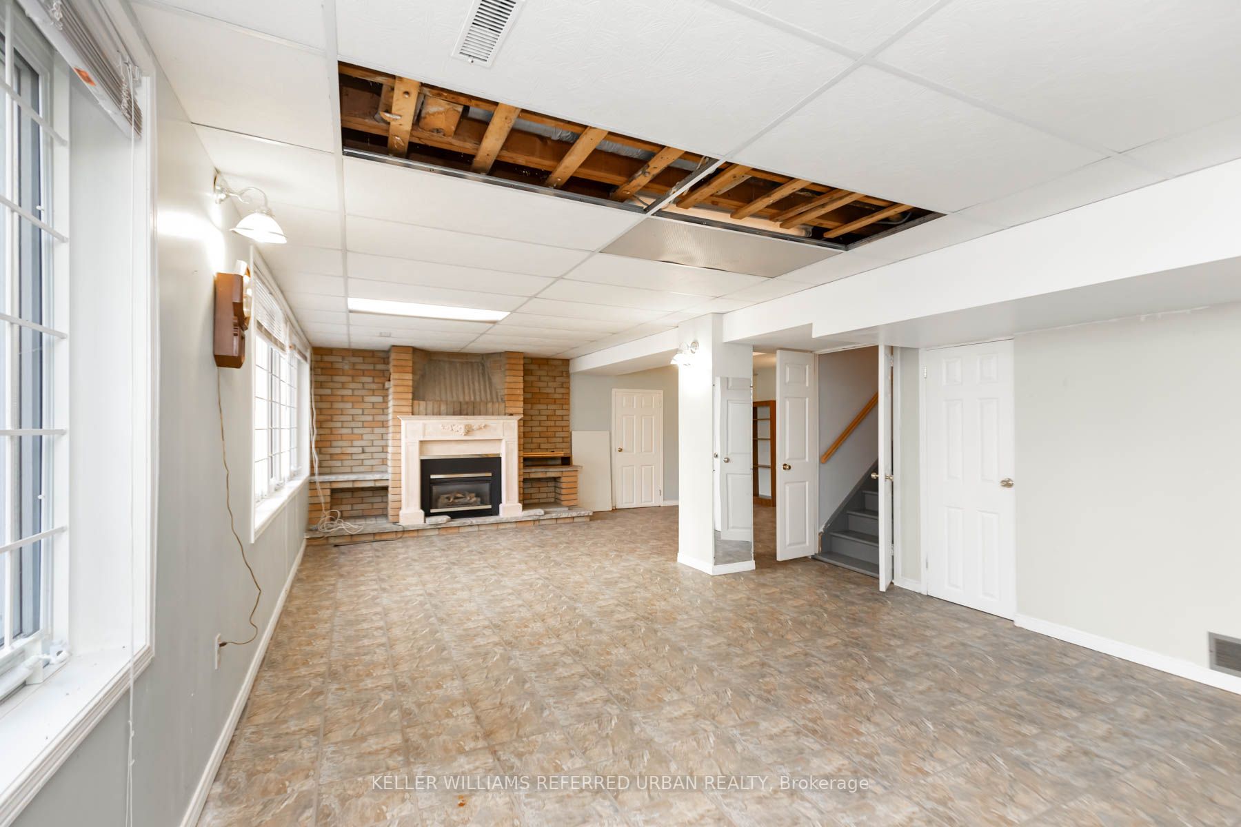 20 Gracefield Ave