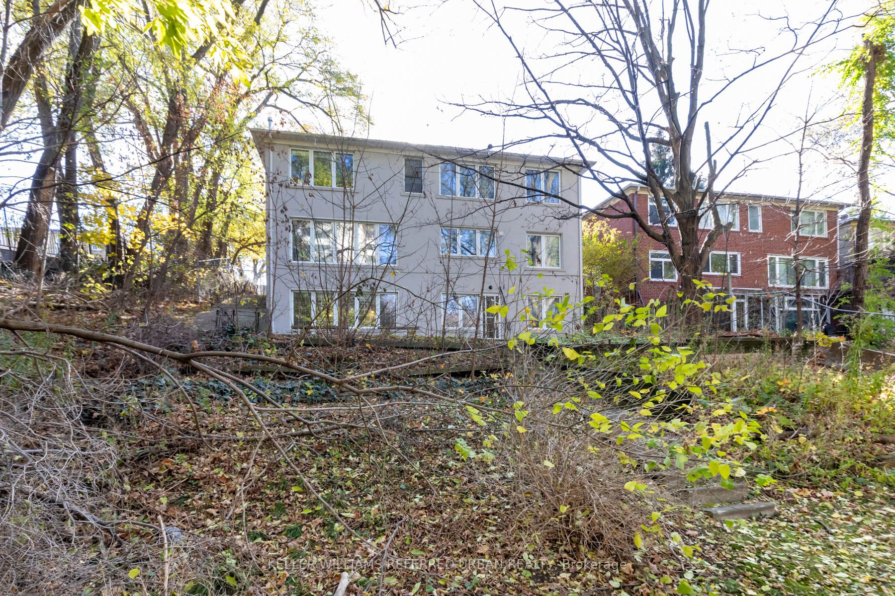 20 Gracefield Ave
