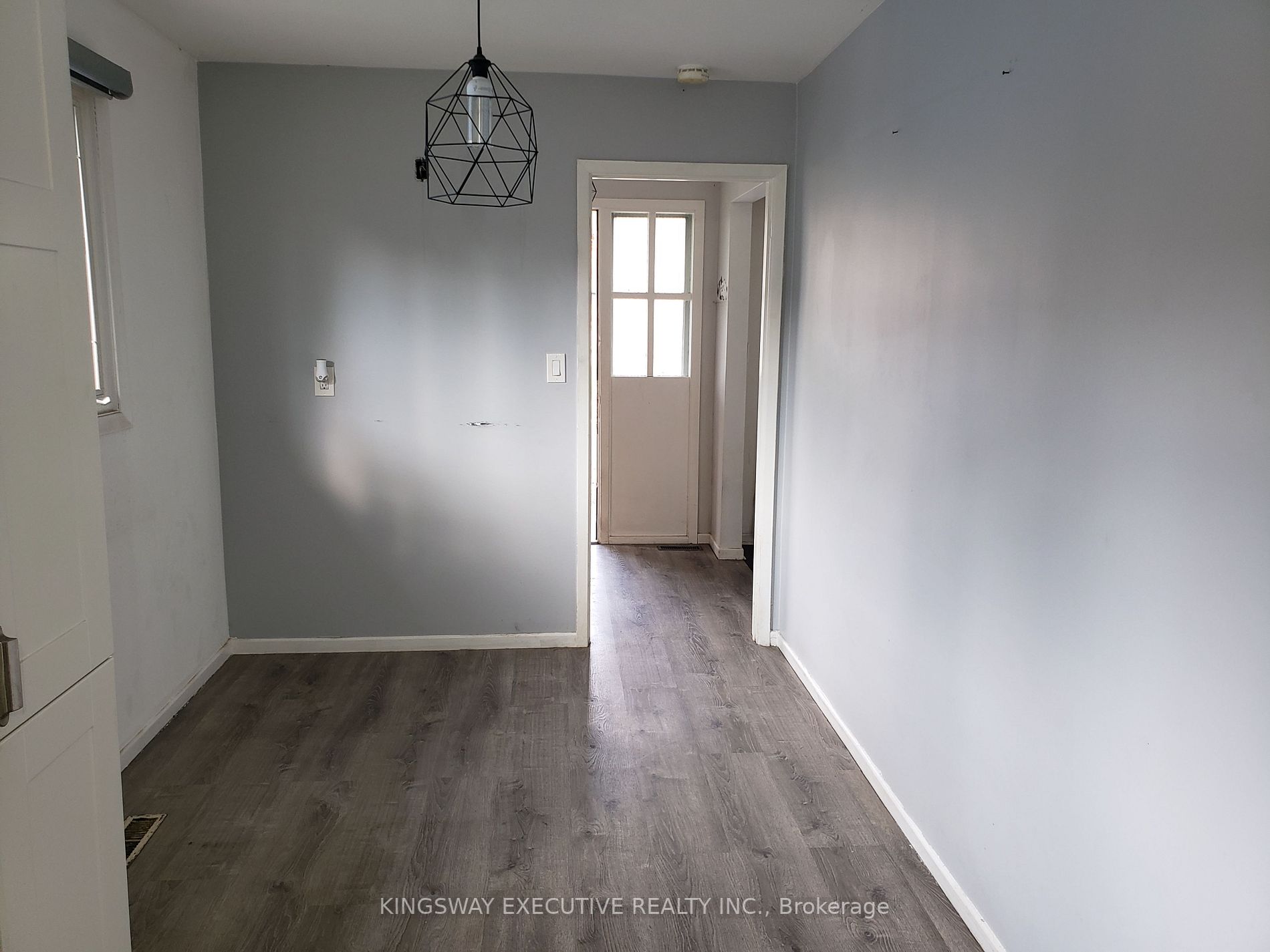 3696 Holden Crescent