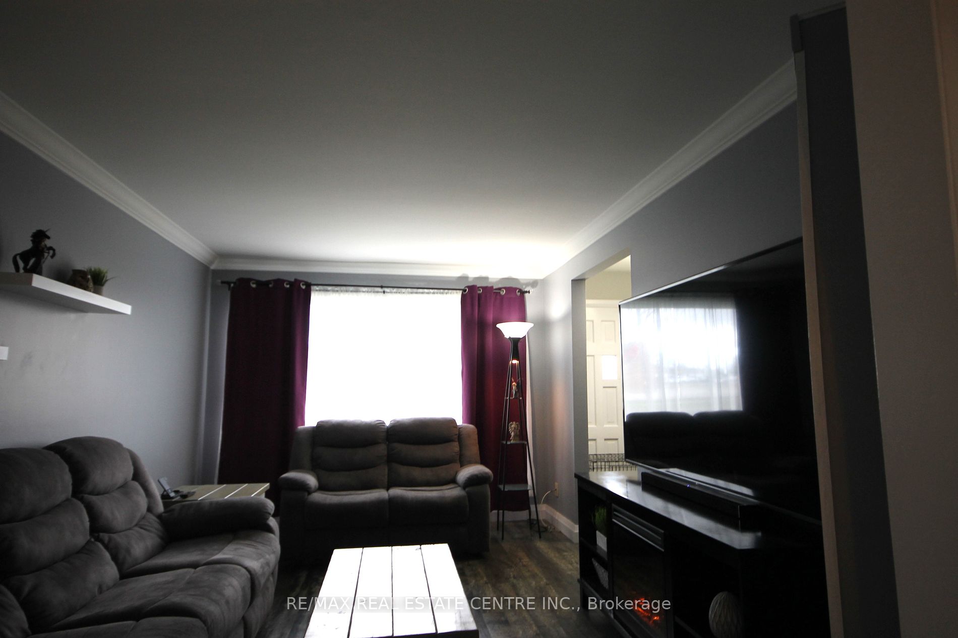 20 Mountainview Rd S, #8