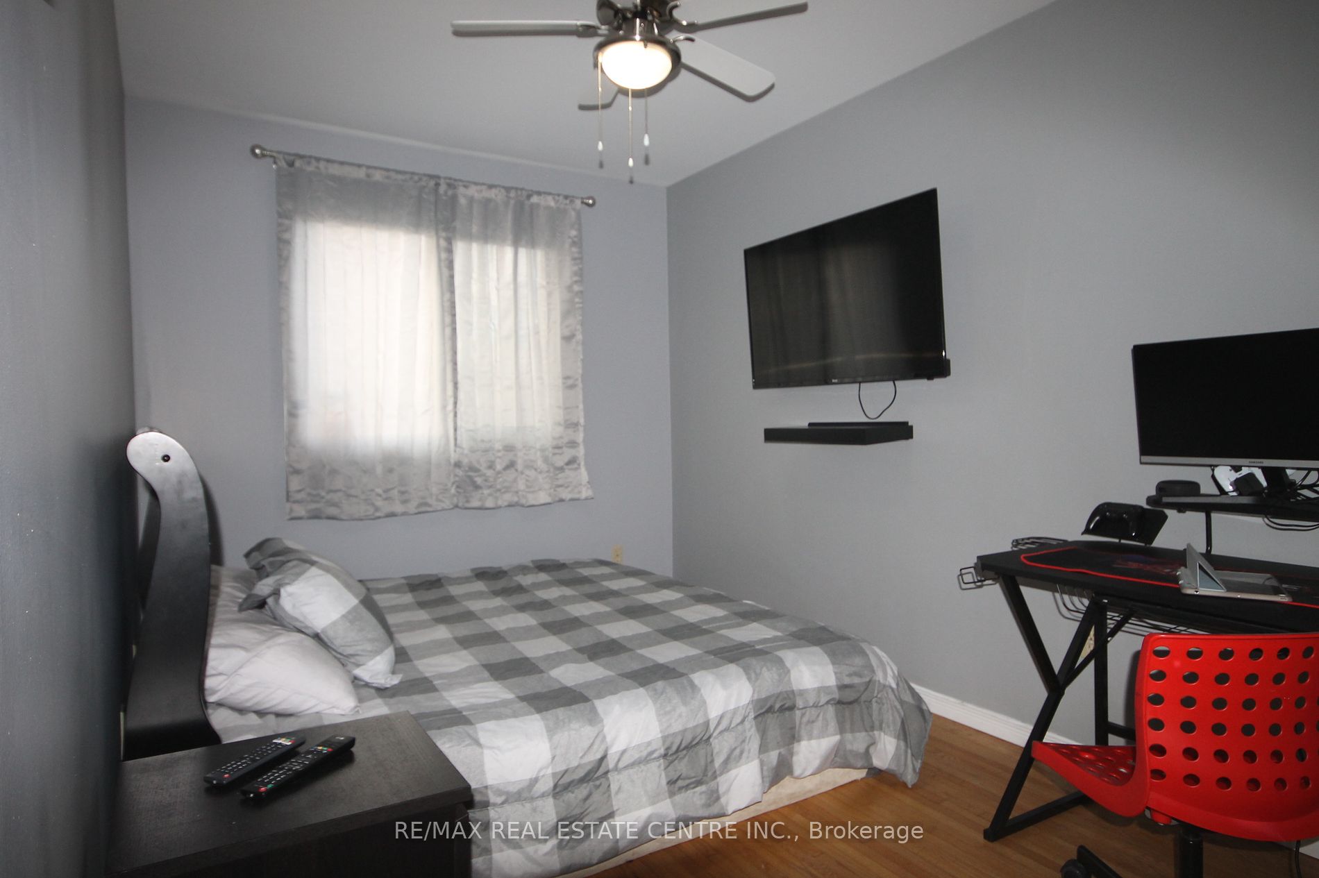 20 Mountainview Rd S, #8