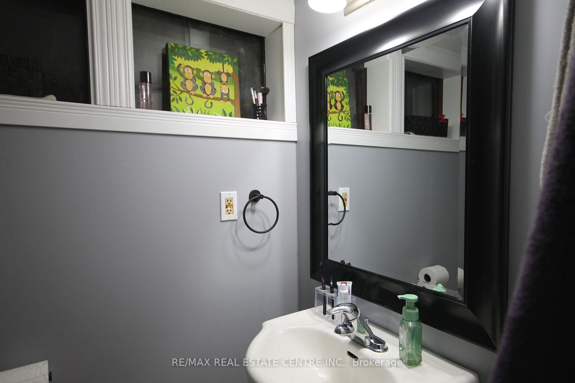 20 Mountainview Rd S, #8
