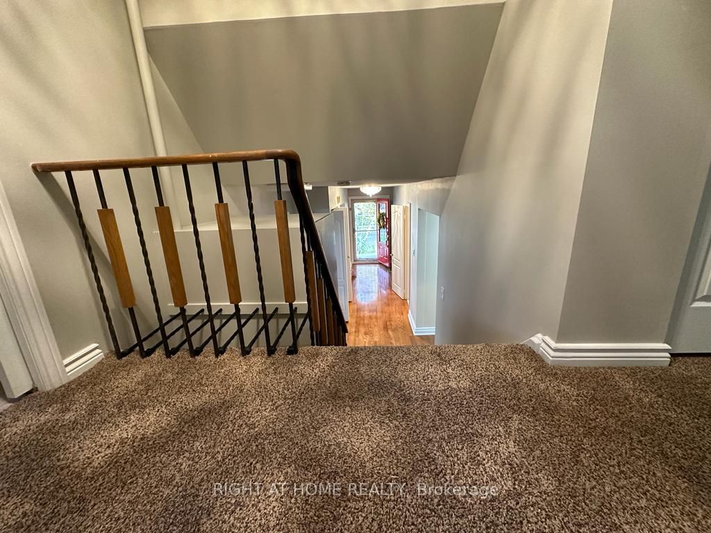 1141 Dowland Cres