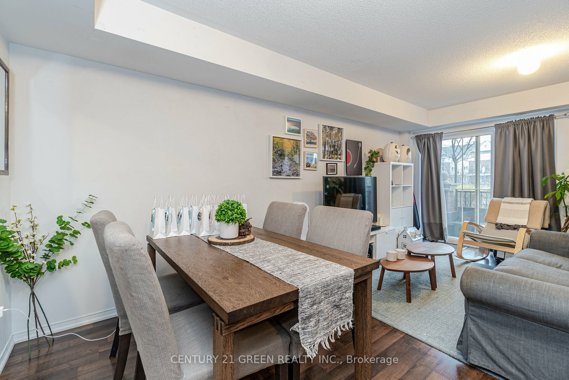 2496 Post Rd, #21