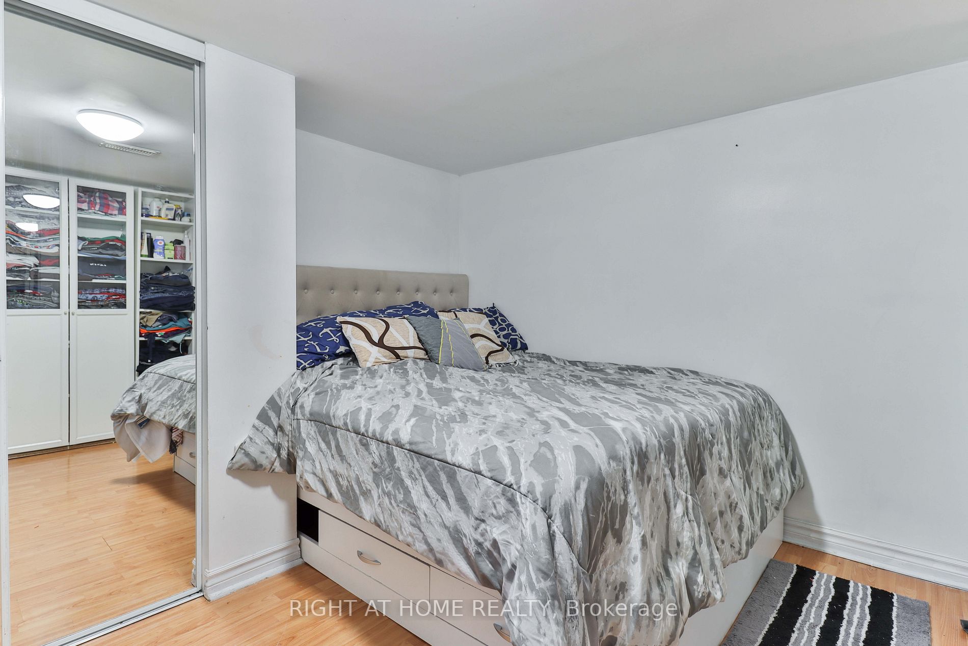 16 Plainfield Rd