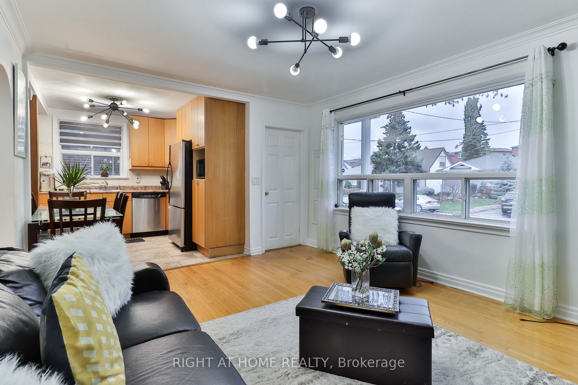 16 Plainfield Rd