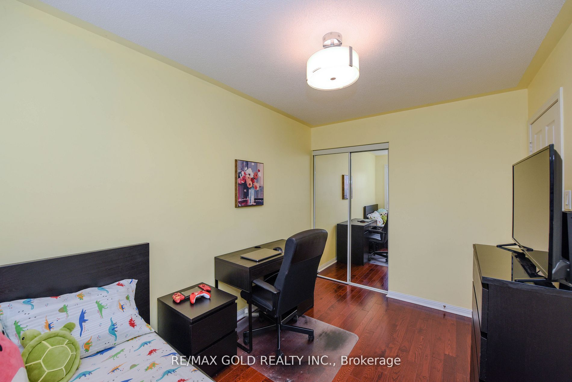 1360 Weir Chse