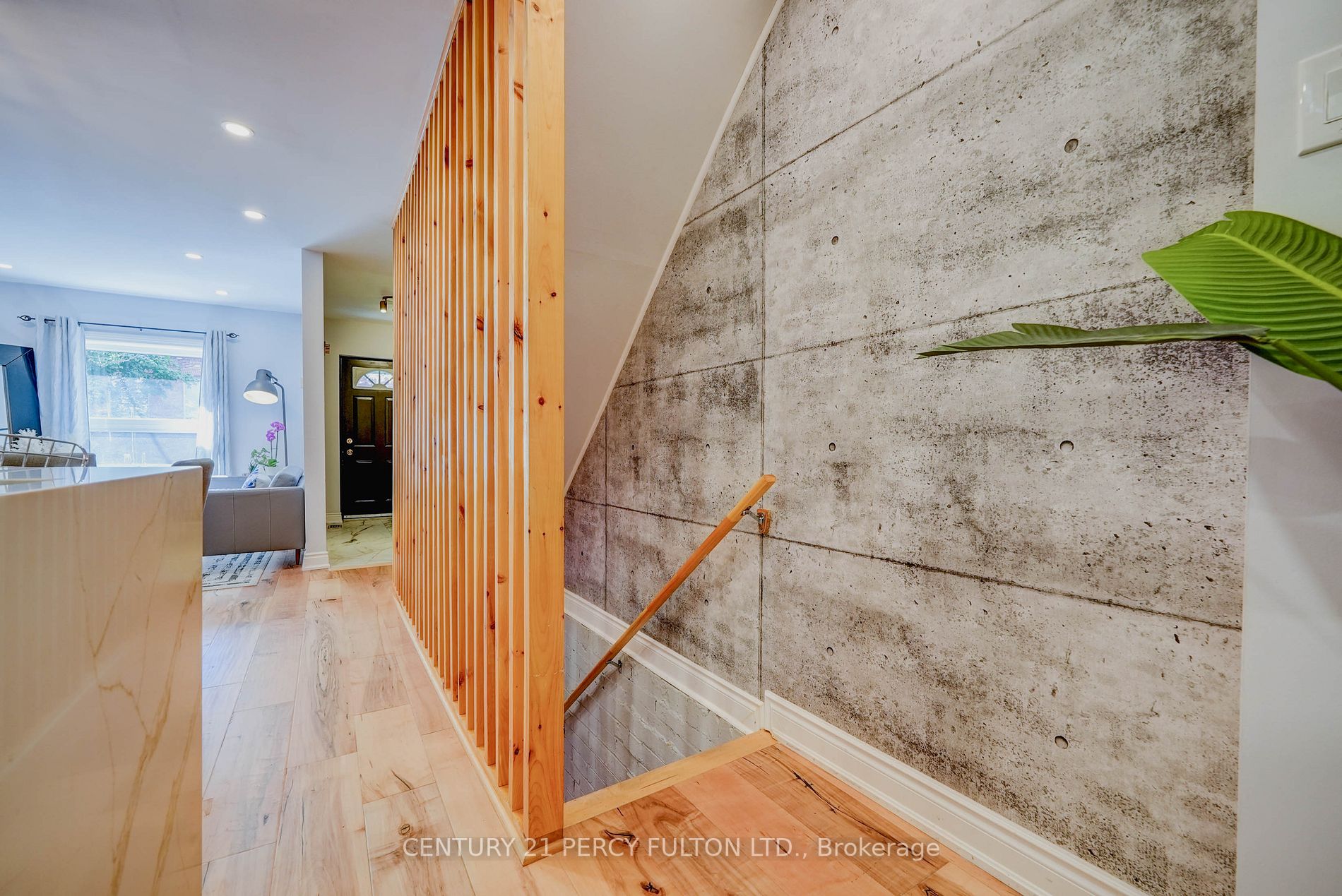 6 Silver Ave