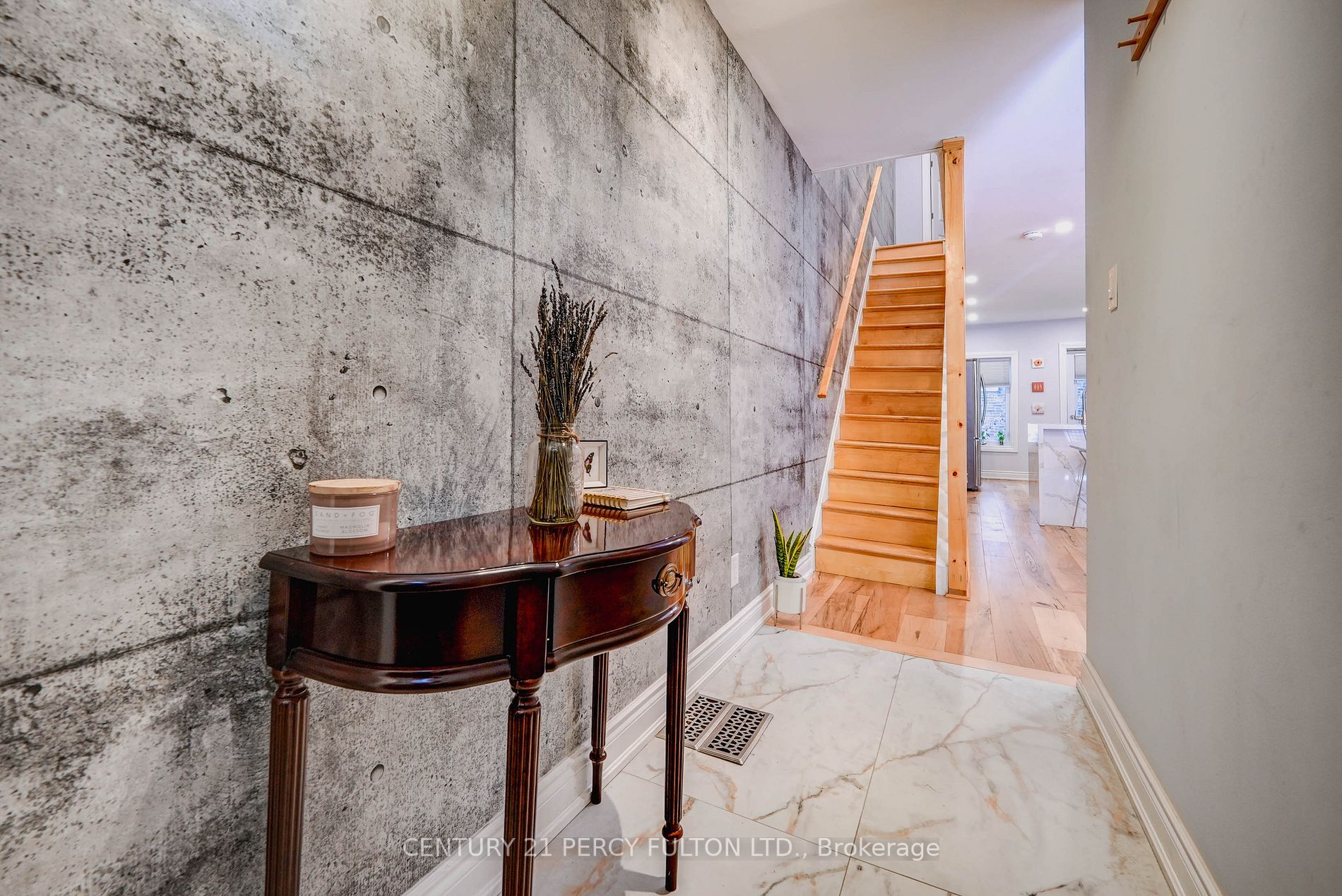 6 Silver Ave