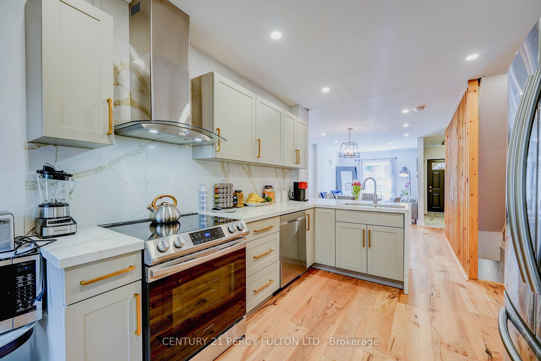 6 Silver Ave
