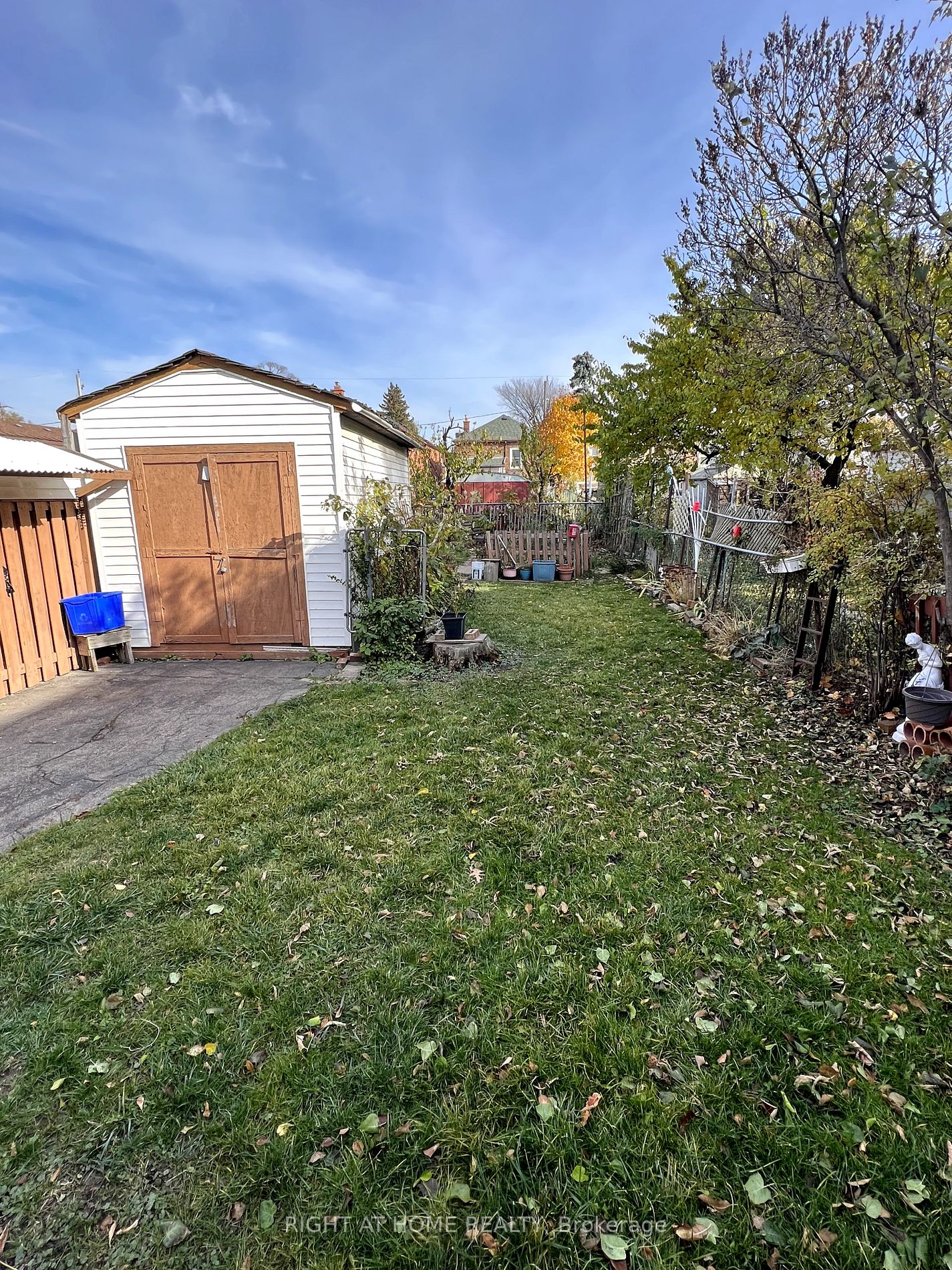 57 Chamberlain Ave