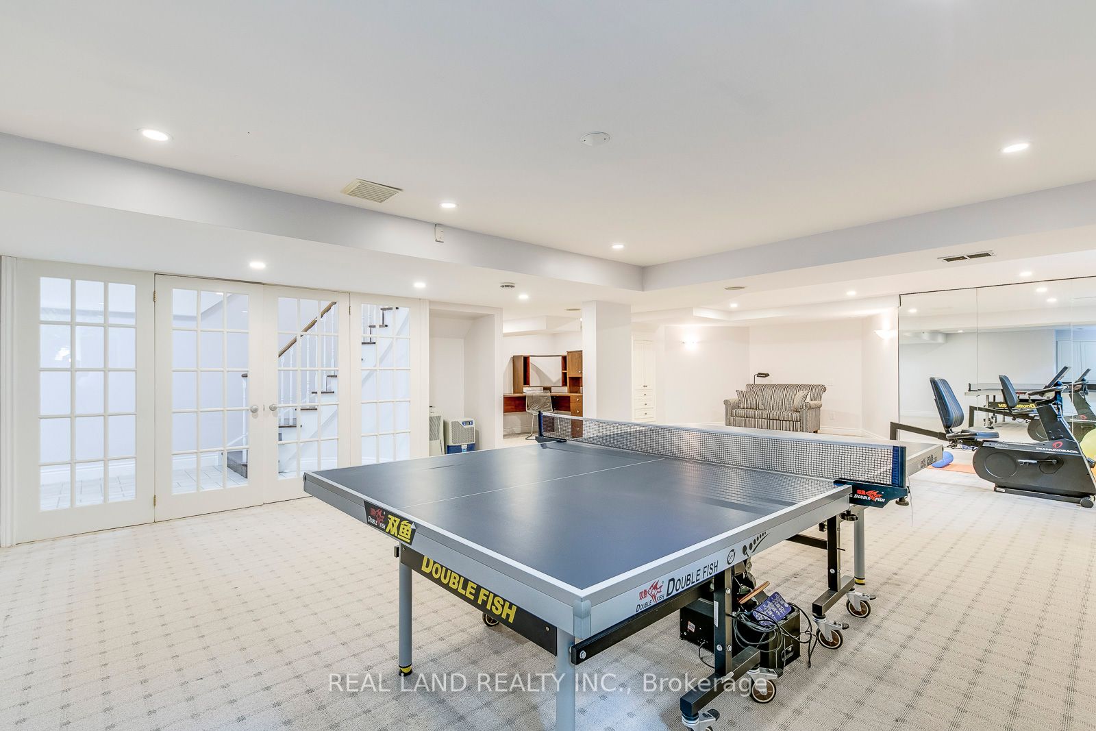 341 Acacia Crt