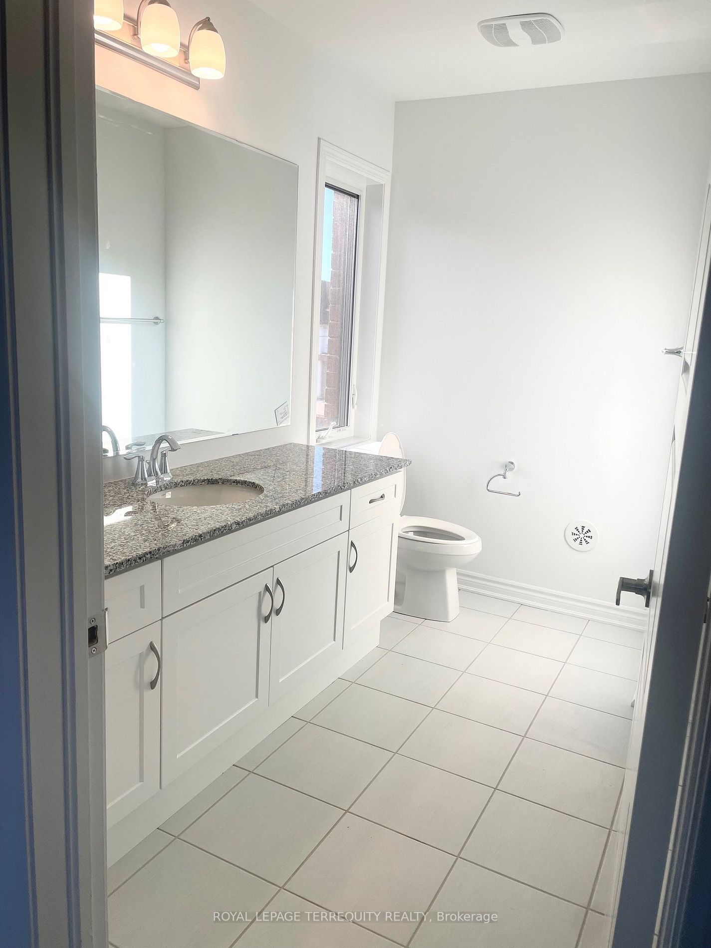 1388 Kobzar Dr