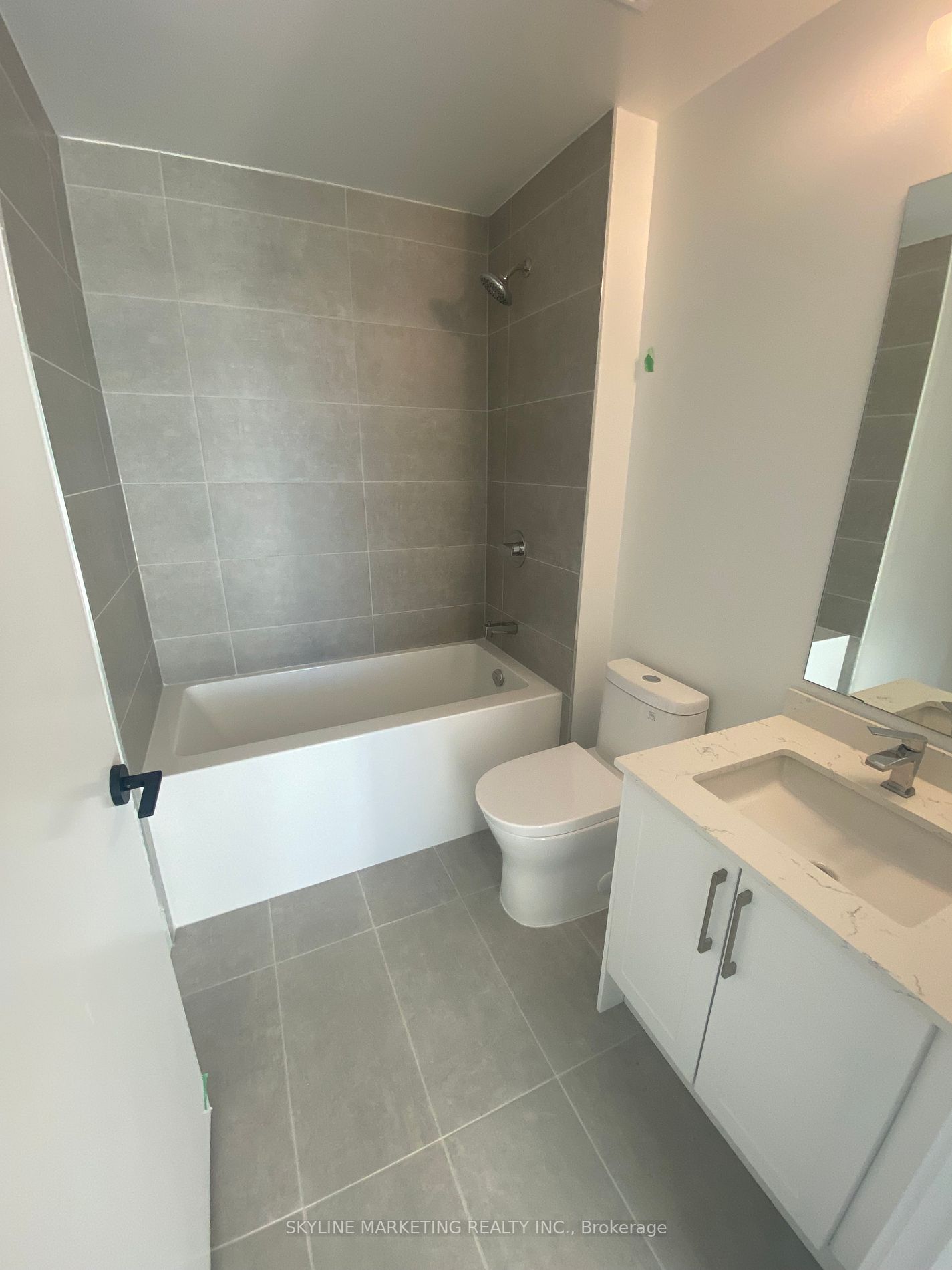 2450 Old Bronte Rd, #417