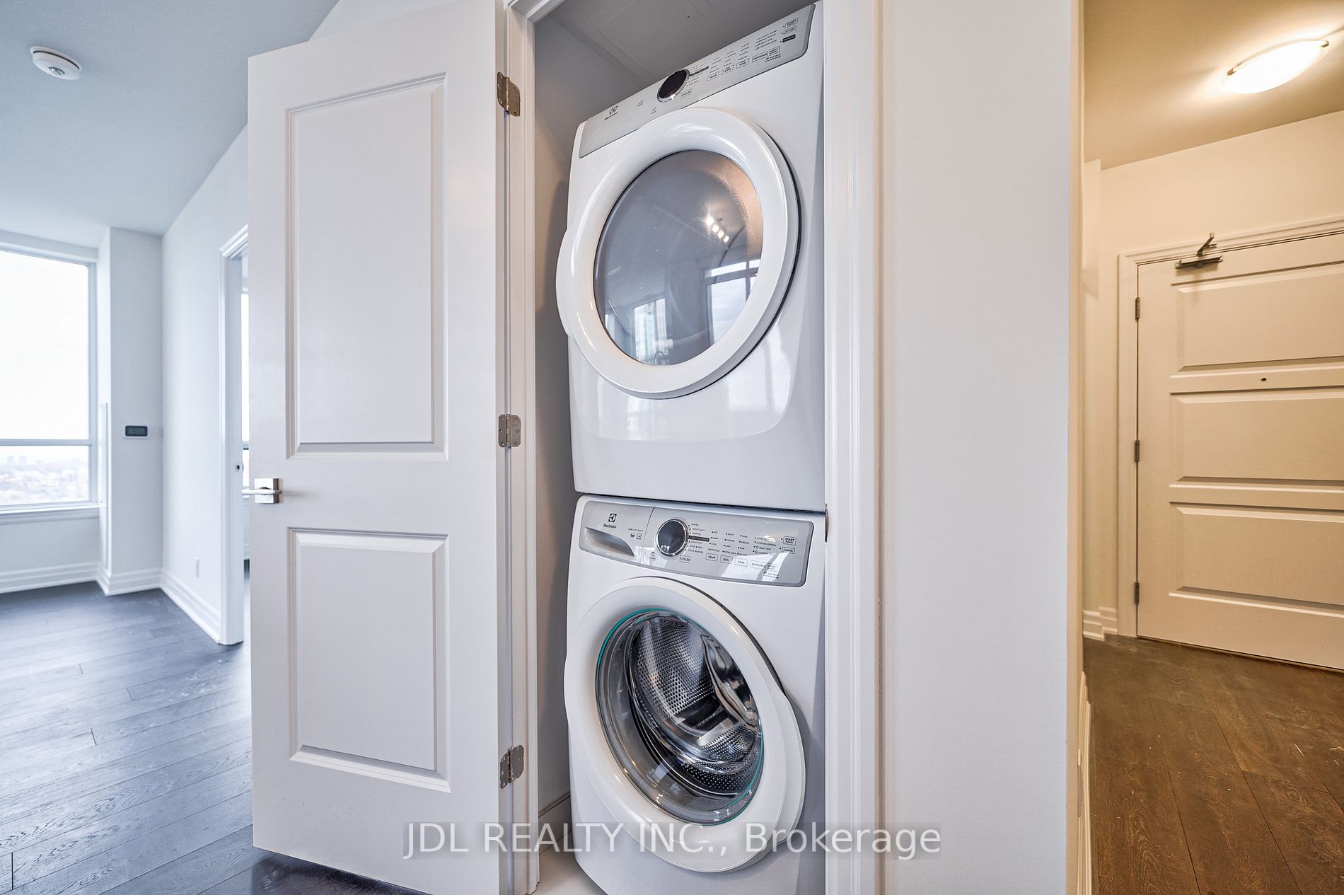36 Elm Dr, #2604